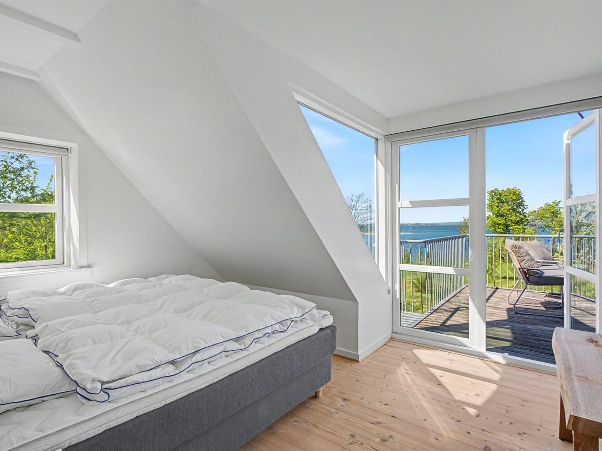 "Hjort" - 80m from the sea - Inside