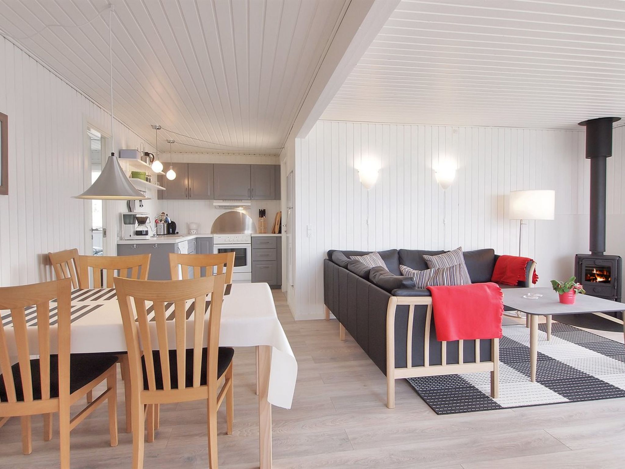 "Bertold" - 20m from the sea - Binnen