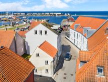 Gaby: Authentiek Deens vakantiehuis uit 1838, 250m van zee op Fyn - thumbnail 1