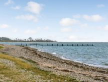 Gaby: Authentiek Deens vakantiehuis uit 1838, 250m van zee op Fyn - thumbnail 5