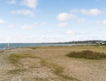 Gaby: Authentiek Deens vakantiehuis uit 1838, 250m van zee op Fyn - thumbnail 4
