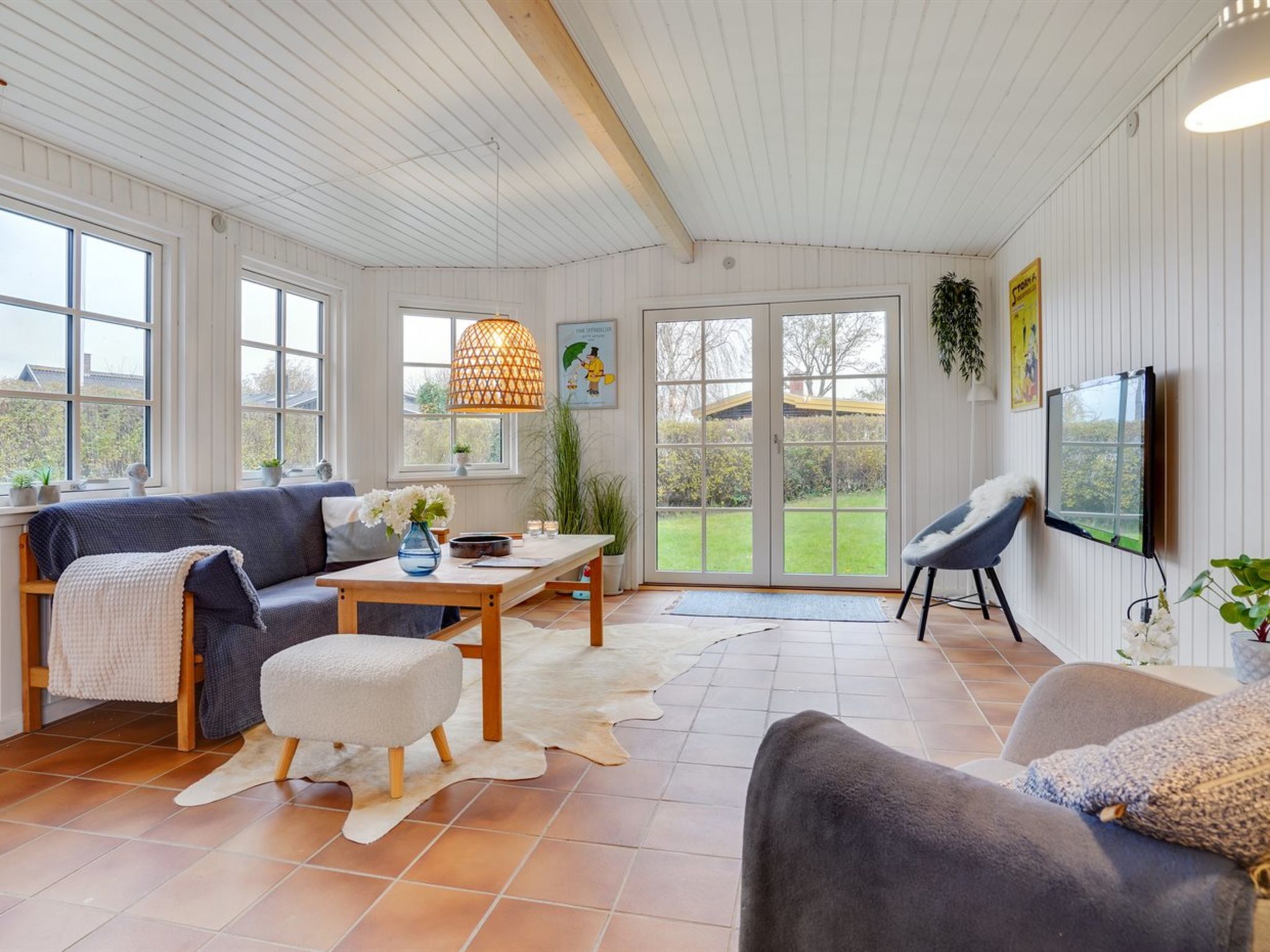 "Maybrit" - 50m from the sea-Binnen