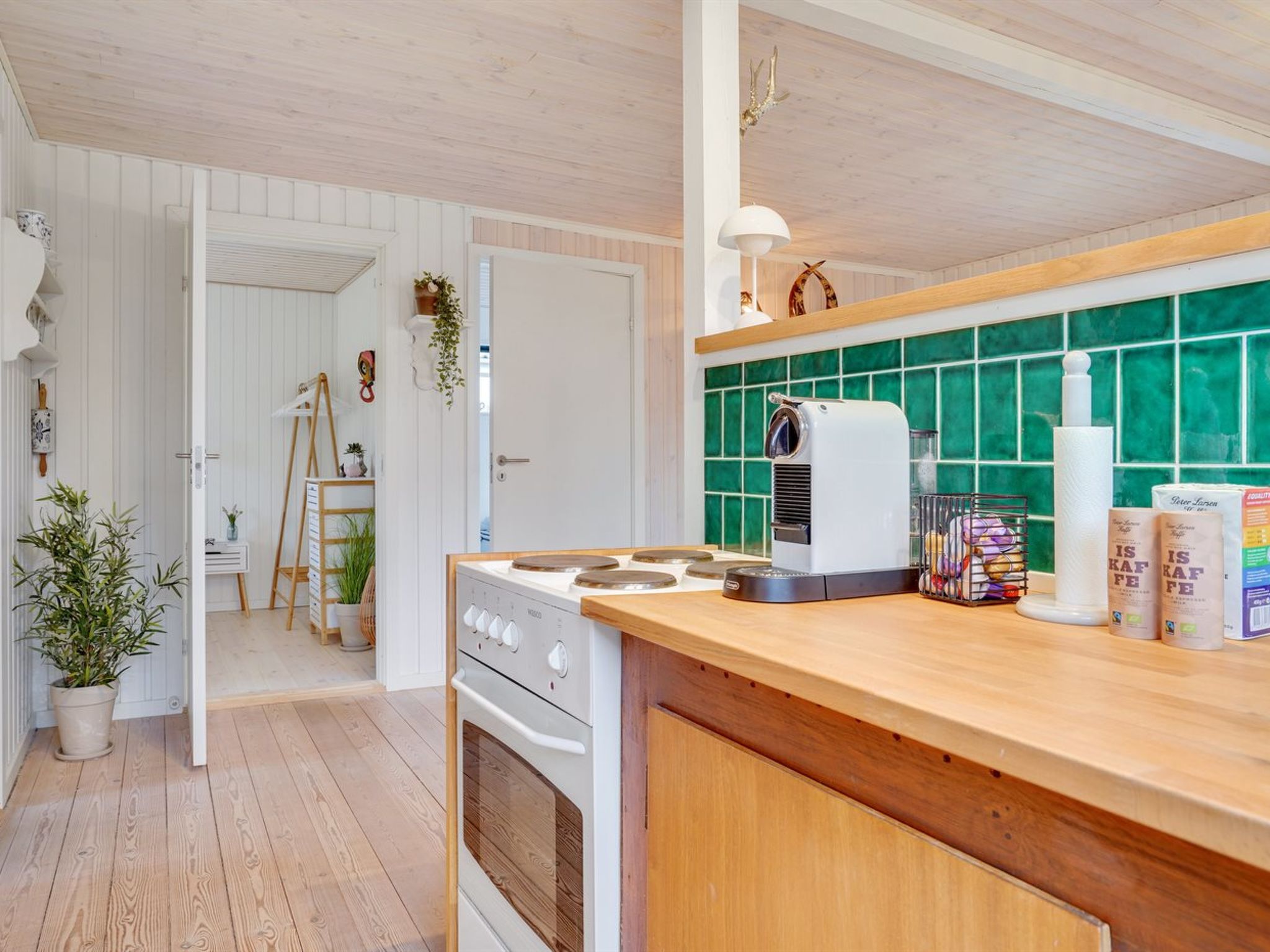 "Maybrit" - 50m from the sea-Binnen