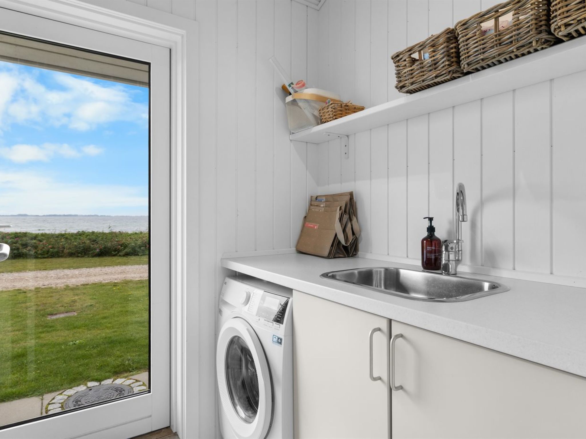 "Gertje" - 20m from the sea-Binnen