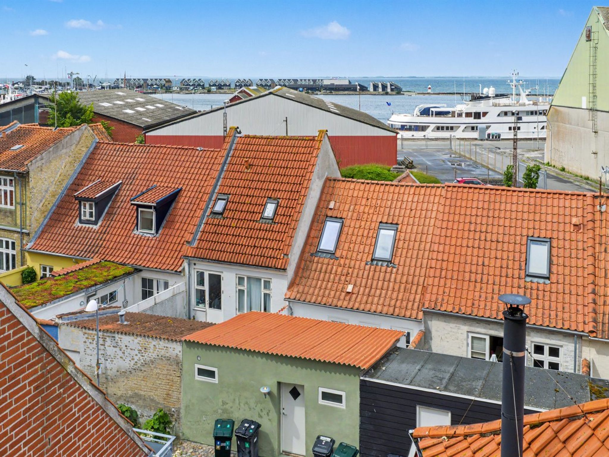"Swarthofthi" - 90m from the sea - Buiten