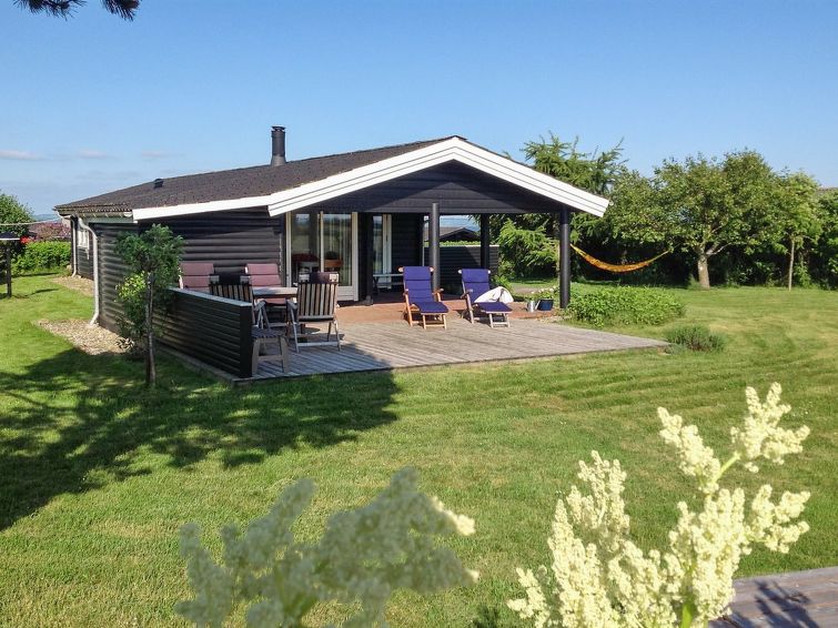 Aan zee: Sfeervol vakantiehuis met zeezicht in Ebberup in Ebberup