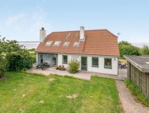 8-persoons vakantiehuis met zeezicht in Ebberup - thumbnail 1