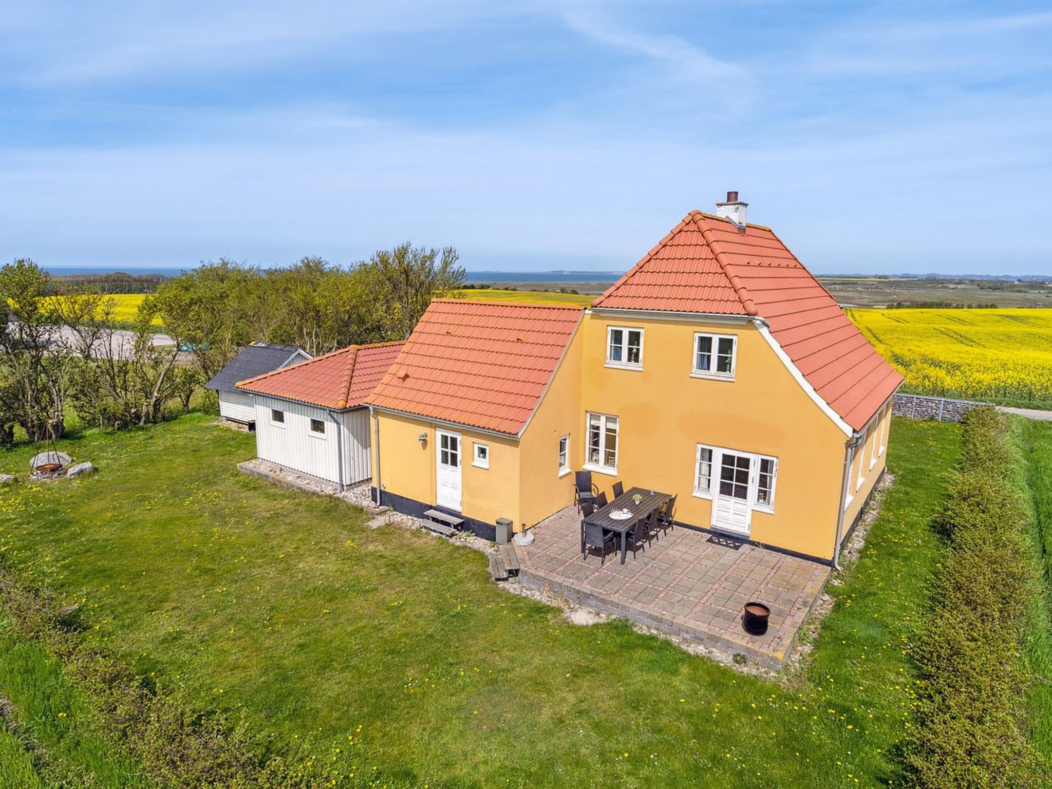 "Store" - 700m from the sea-Buiten