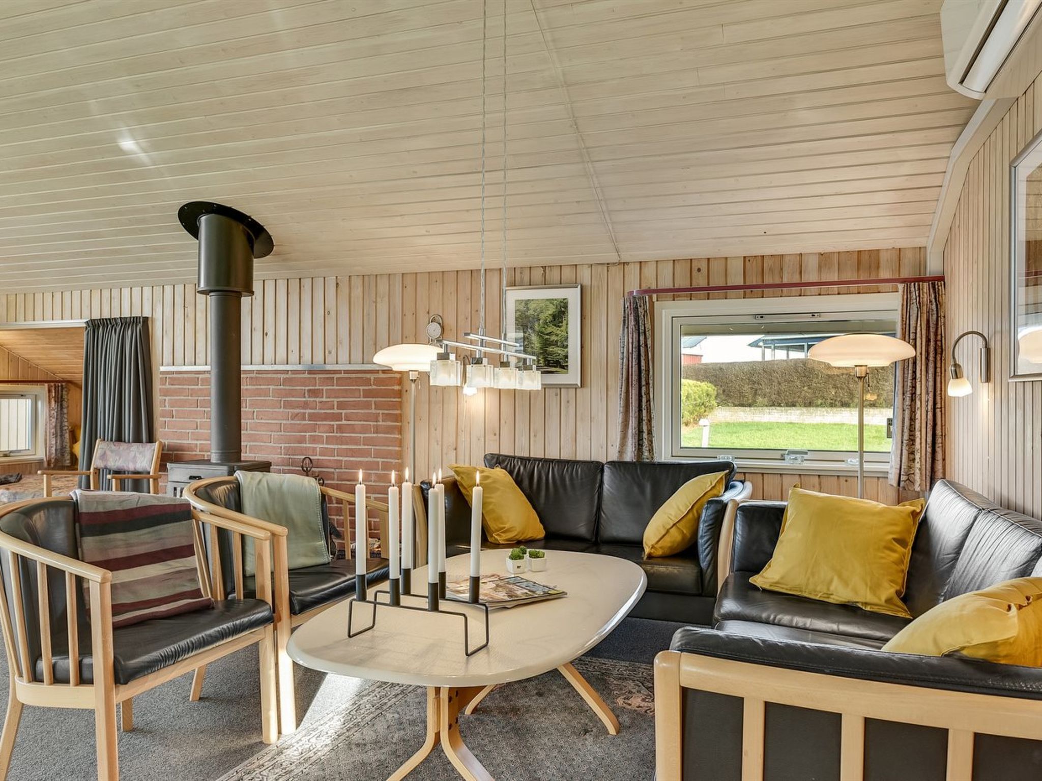"Hjalmar" - 400m from the sea-Binnen