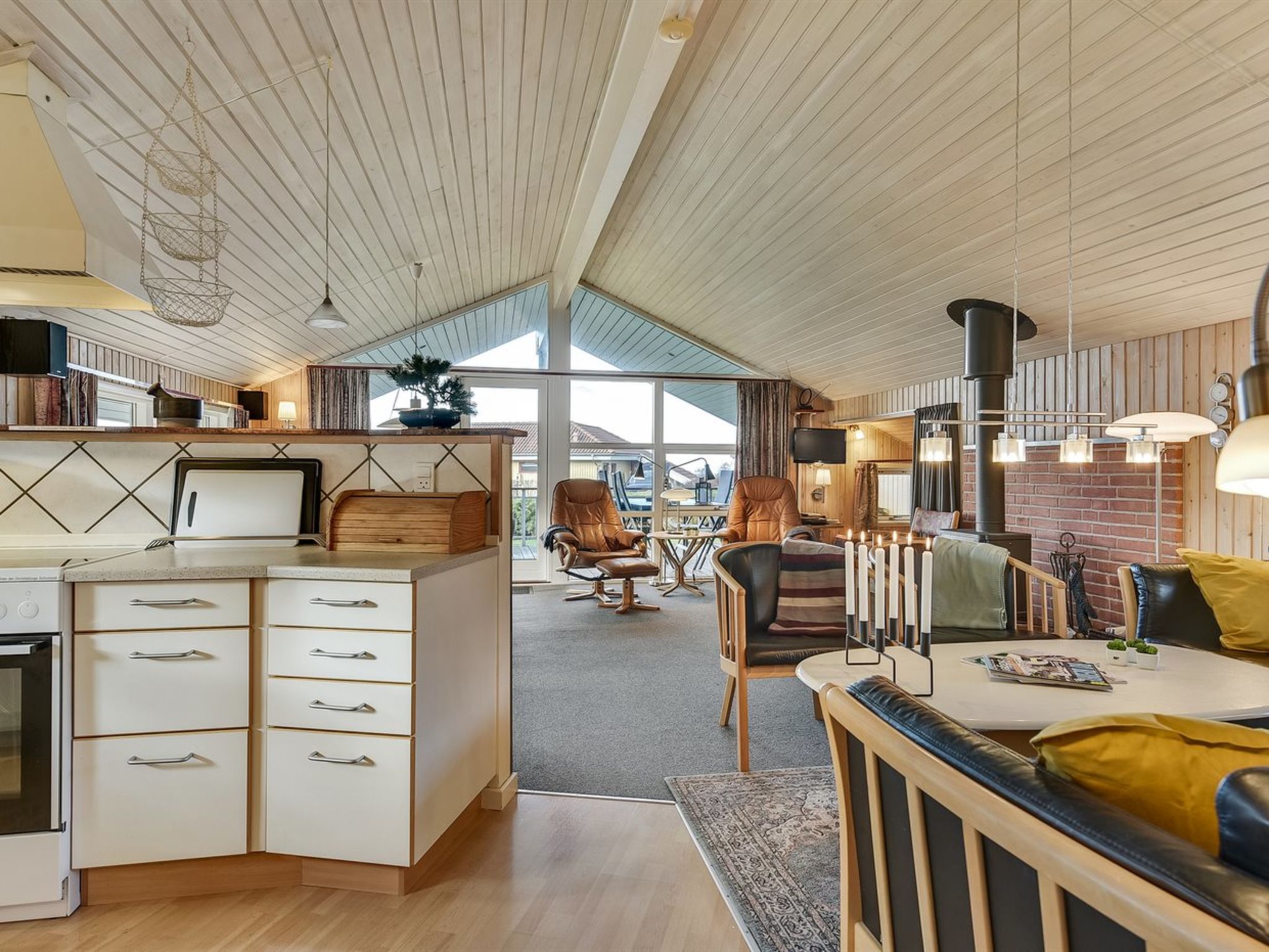 "Hjalmar" - 400m from the sea - Binnen