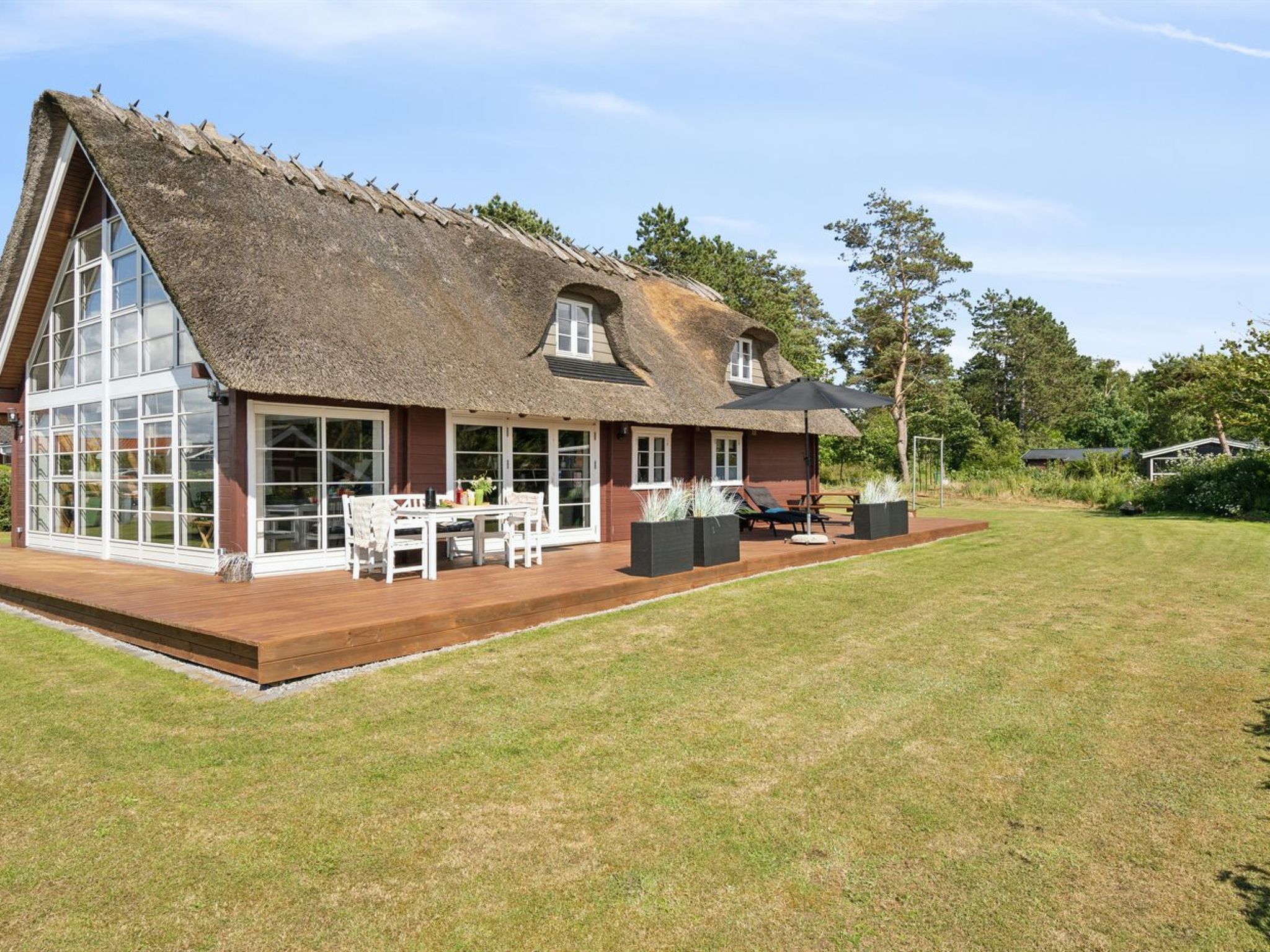 "Ginnie" - 300m from the sea - Buiten