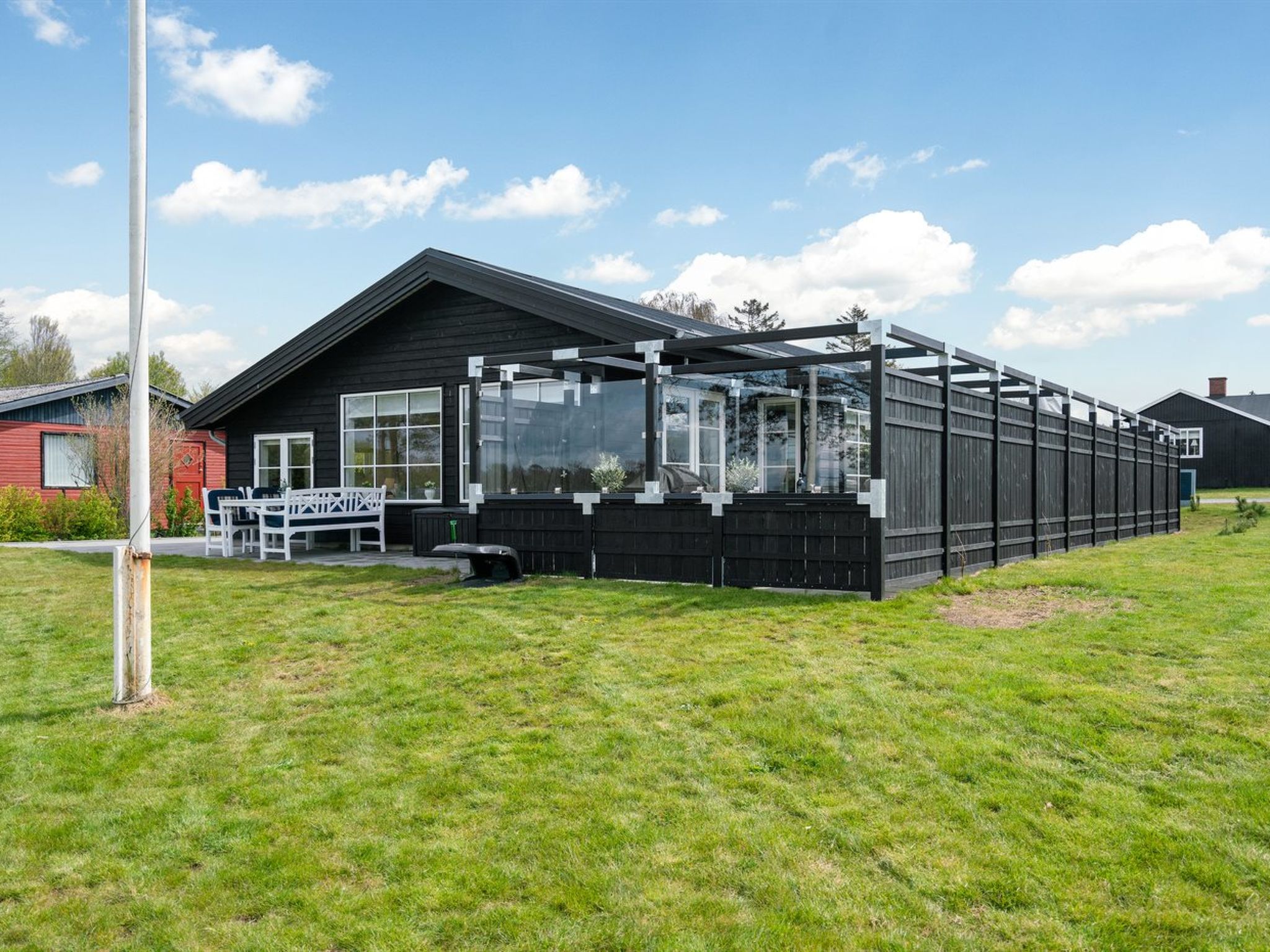"Antti" - 350m from the sea - Buiten