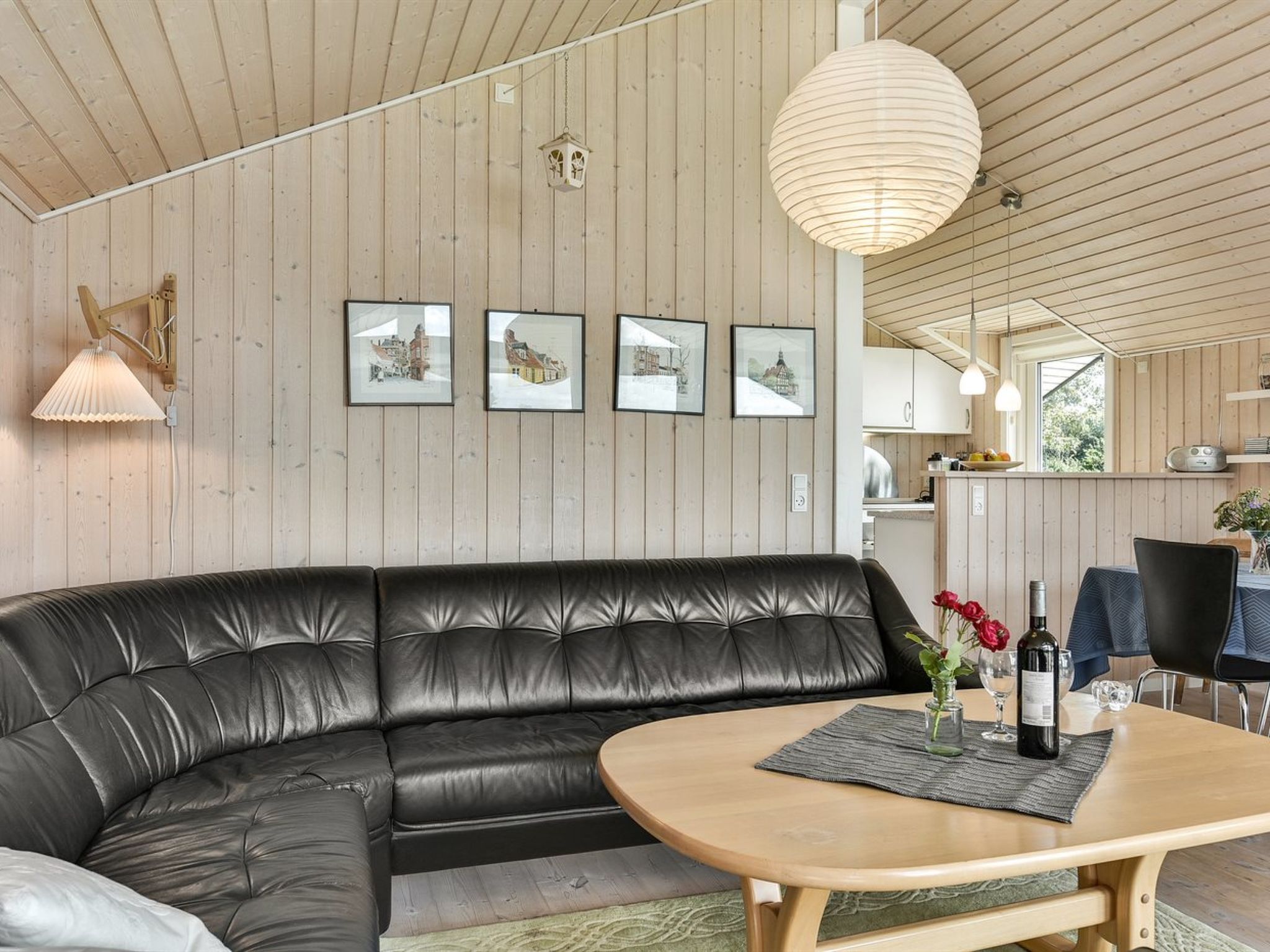 "Rathi" - 250m from the sea - Binnen