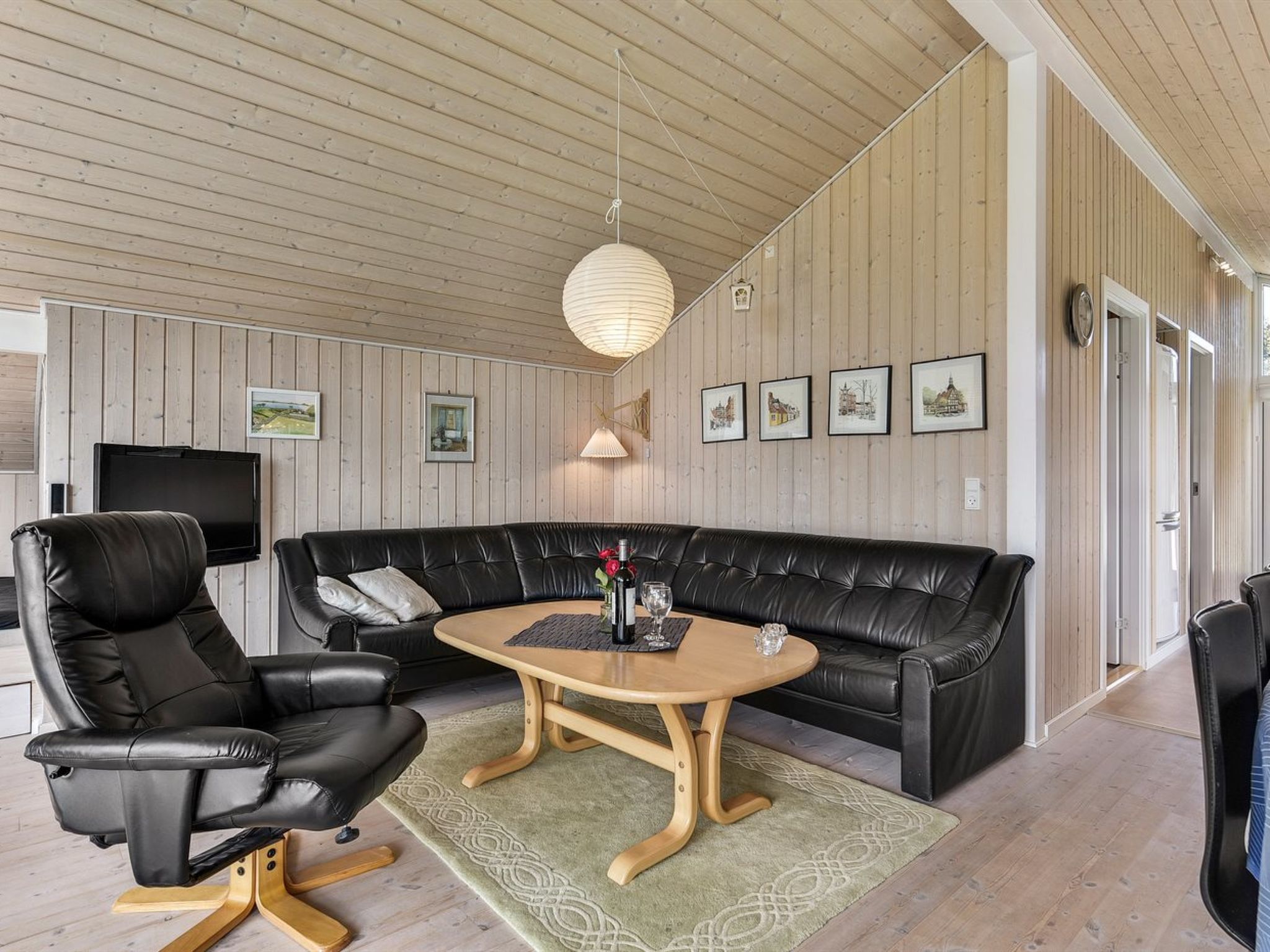 "Rathi" - 250m from the sea - Binnen