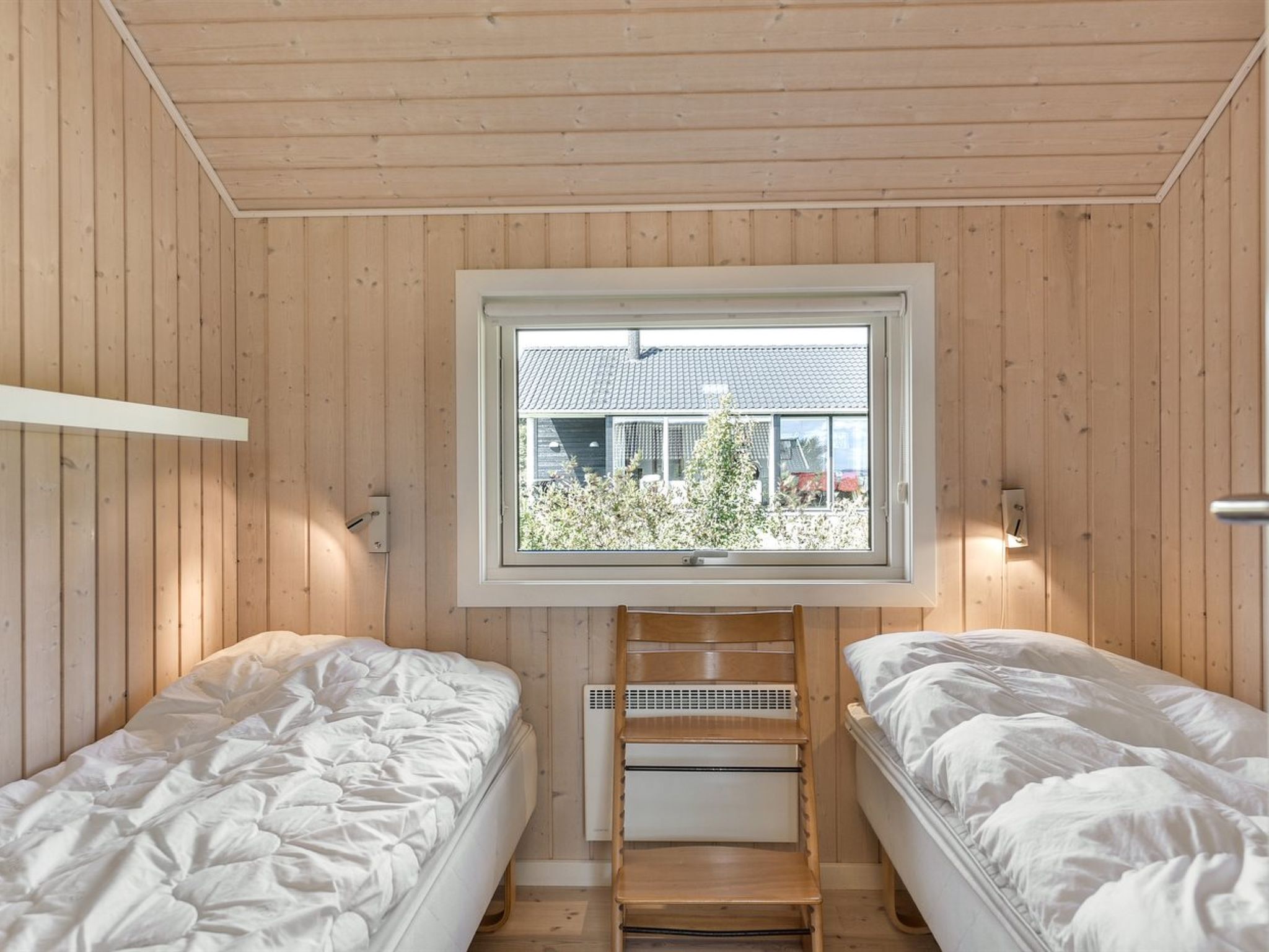 "Rathi" - 250m from the sea - Binnen
