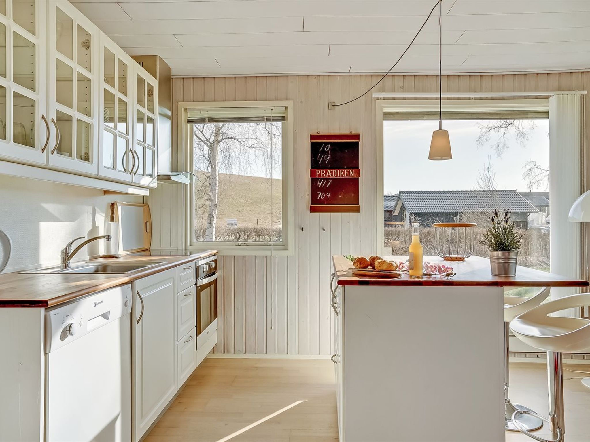 "Kalle" - 400m from the sea - Drinnen