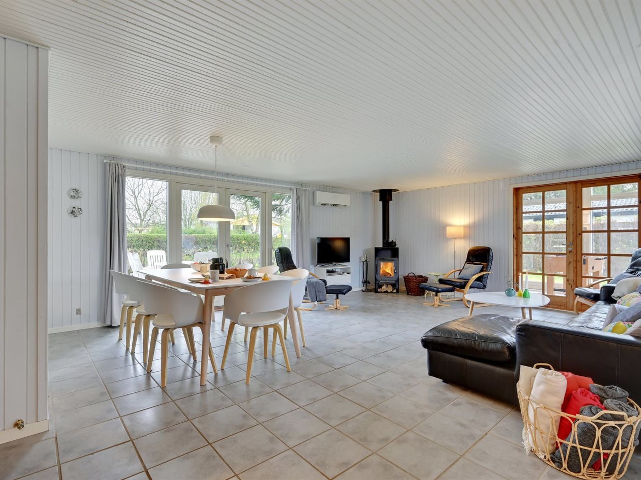 "Alrich" - 500m from the sea - Binnen