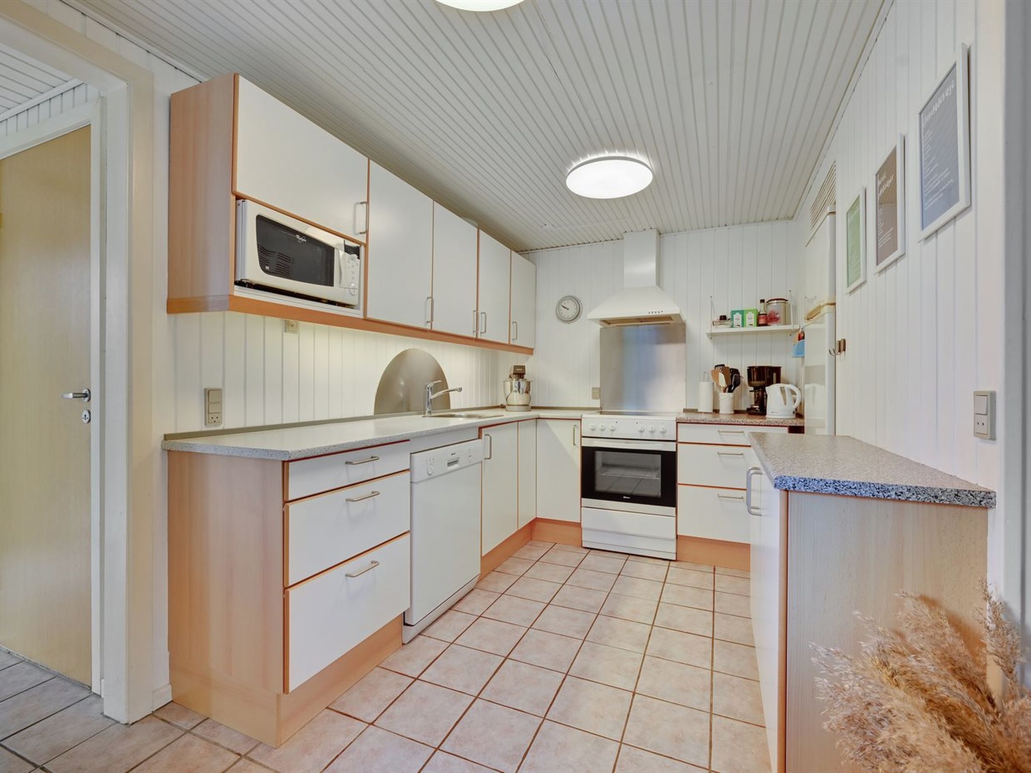 "Alrich" - 500m from the sea - Binnen