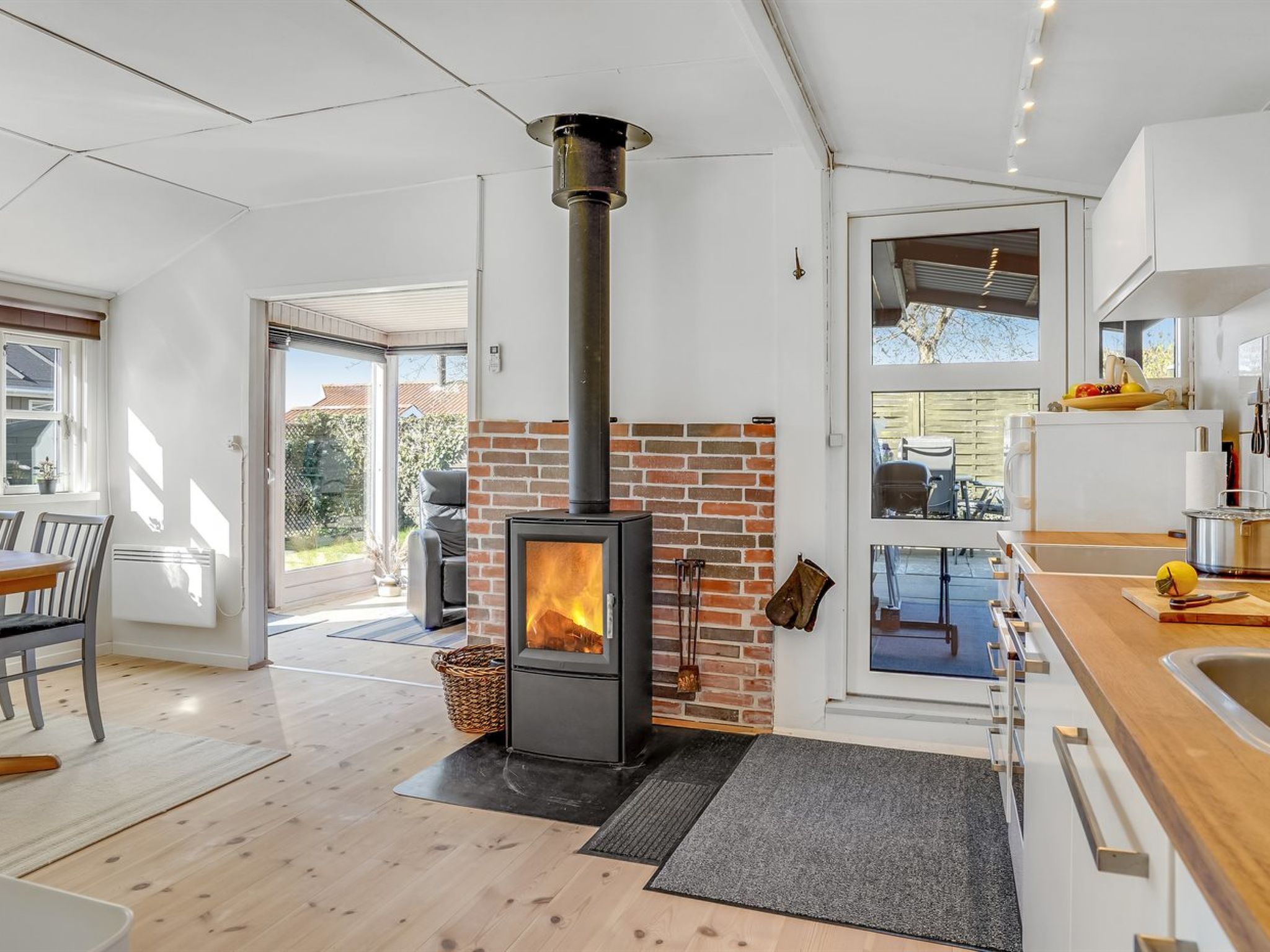 "Loella" - 35m from the sea - Binnen