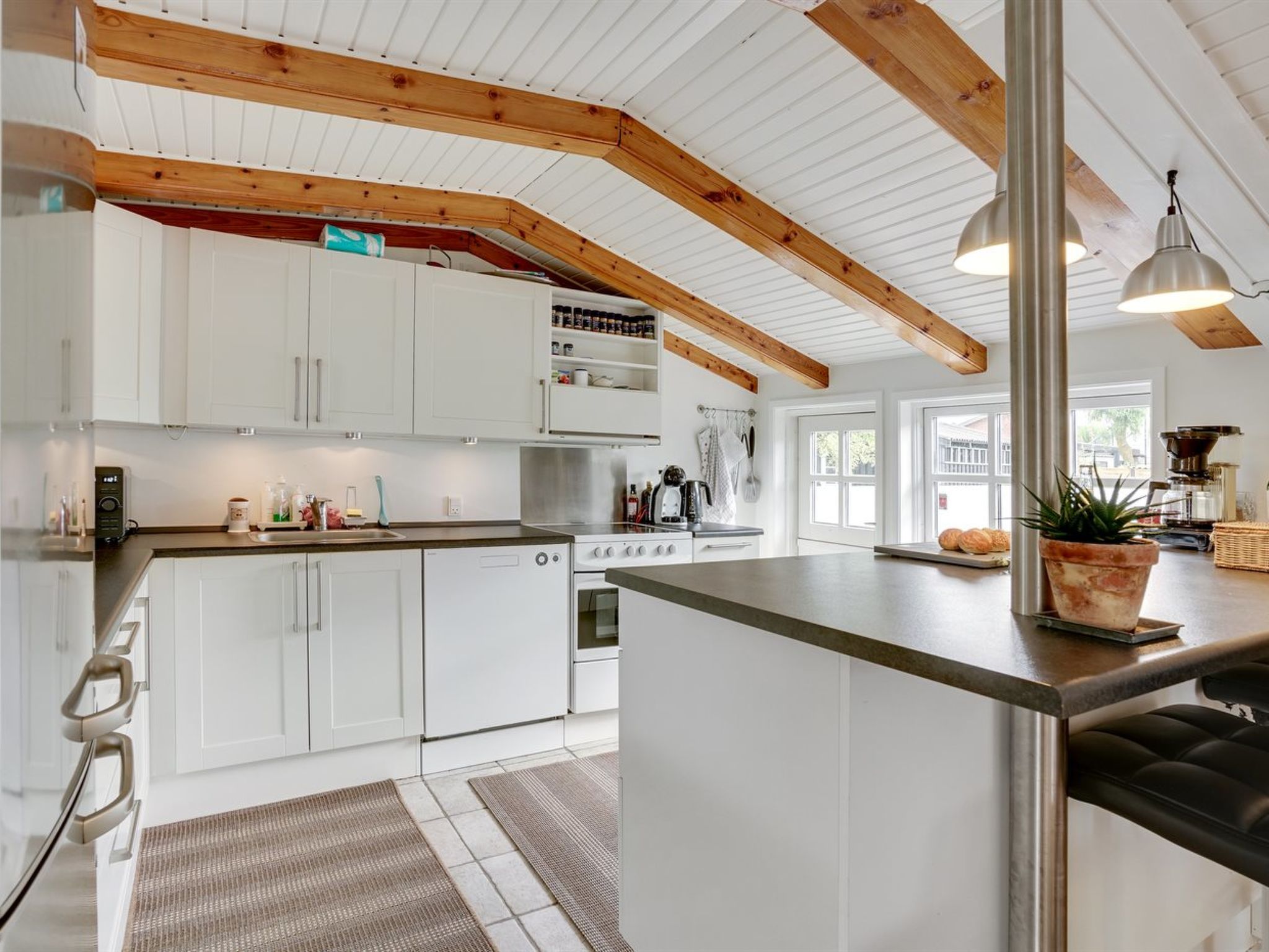 "Gunlef" - 50m from the sea - Drinnen