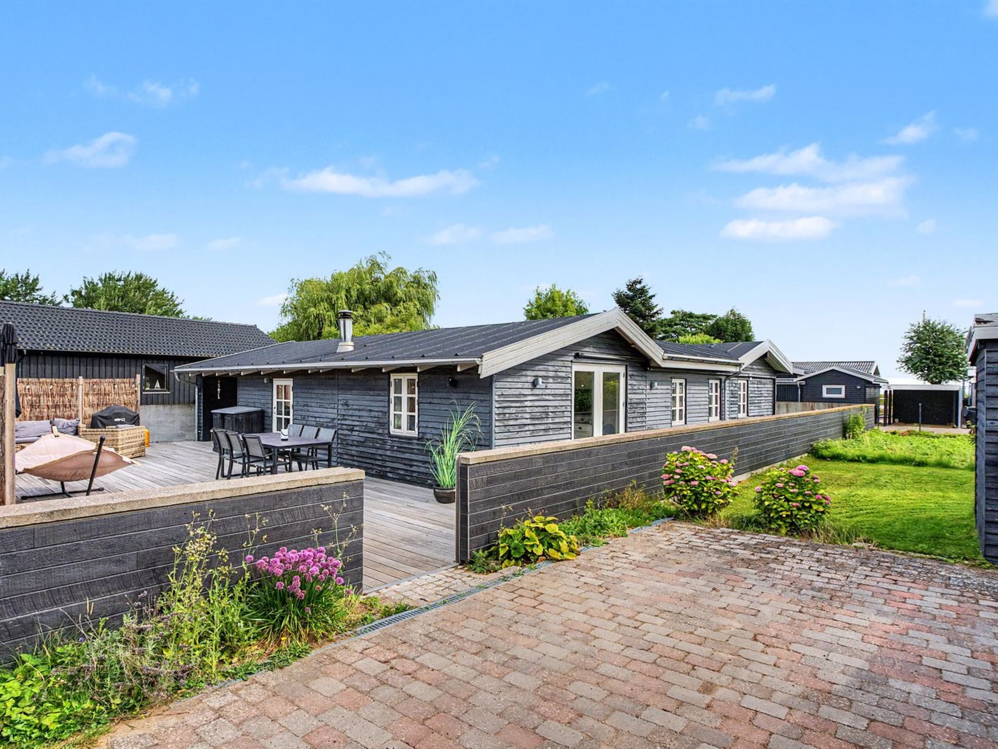 "Gunlef" - 50m from the sea - Draußen