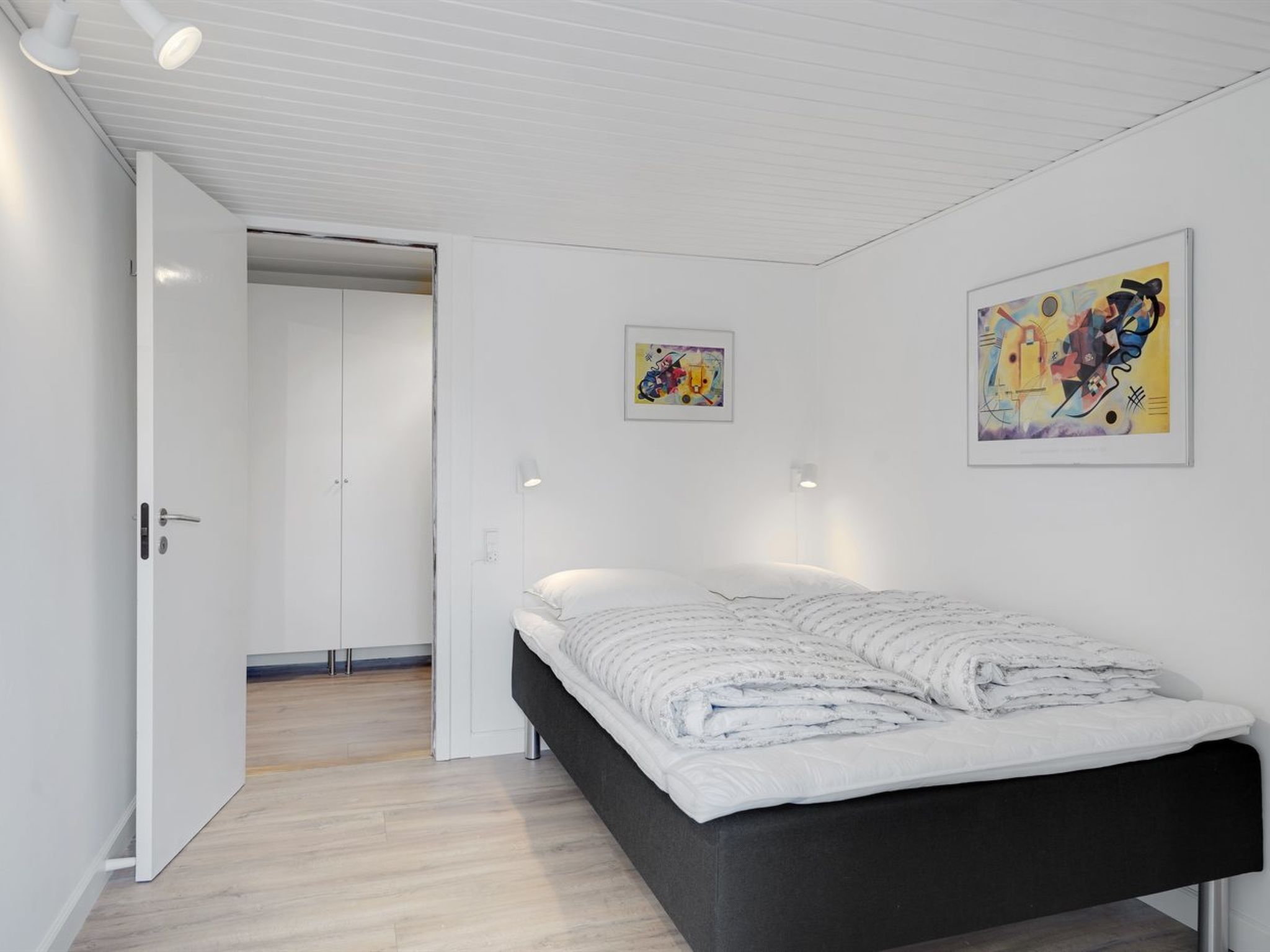 "Constance" - 50m from the sea - Binnen
