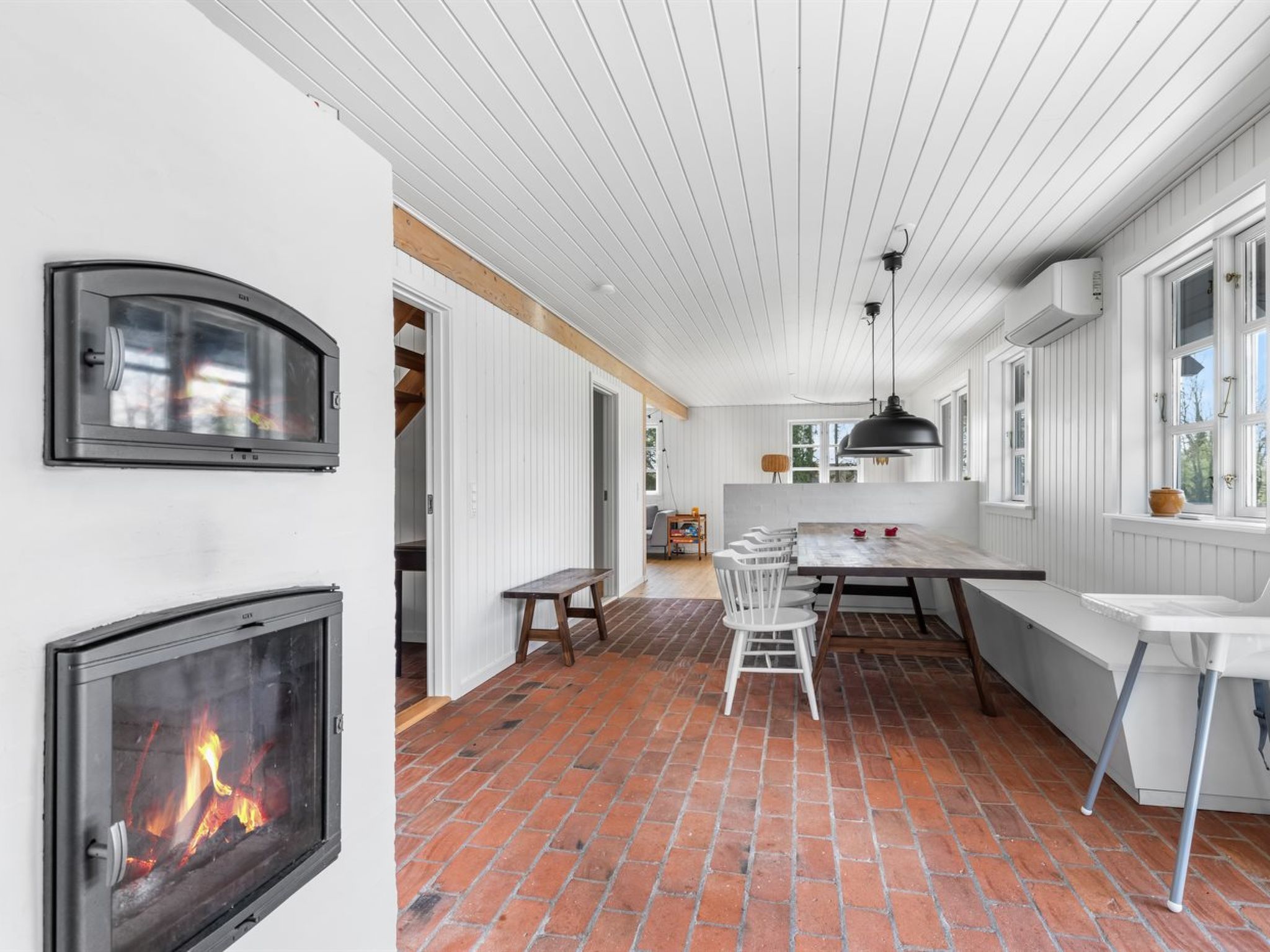 "Gravers" - 150m from the sea