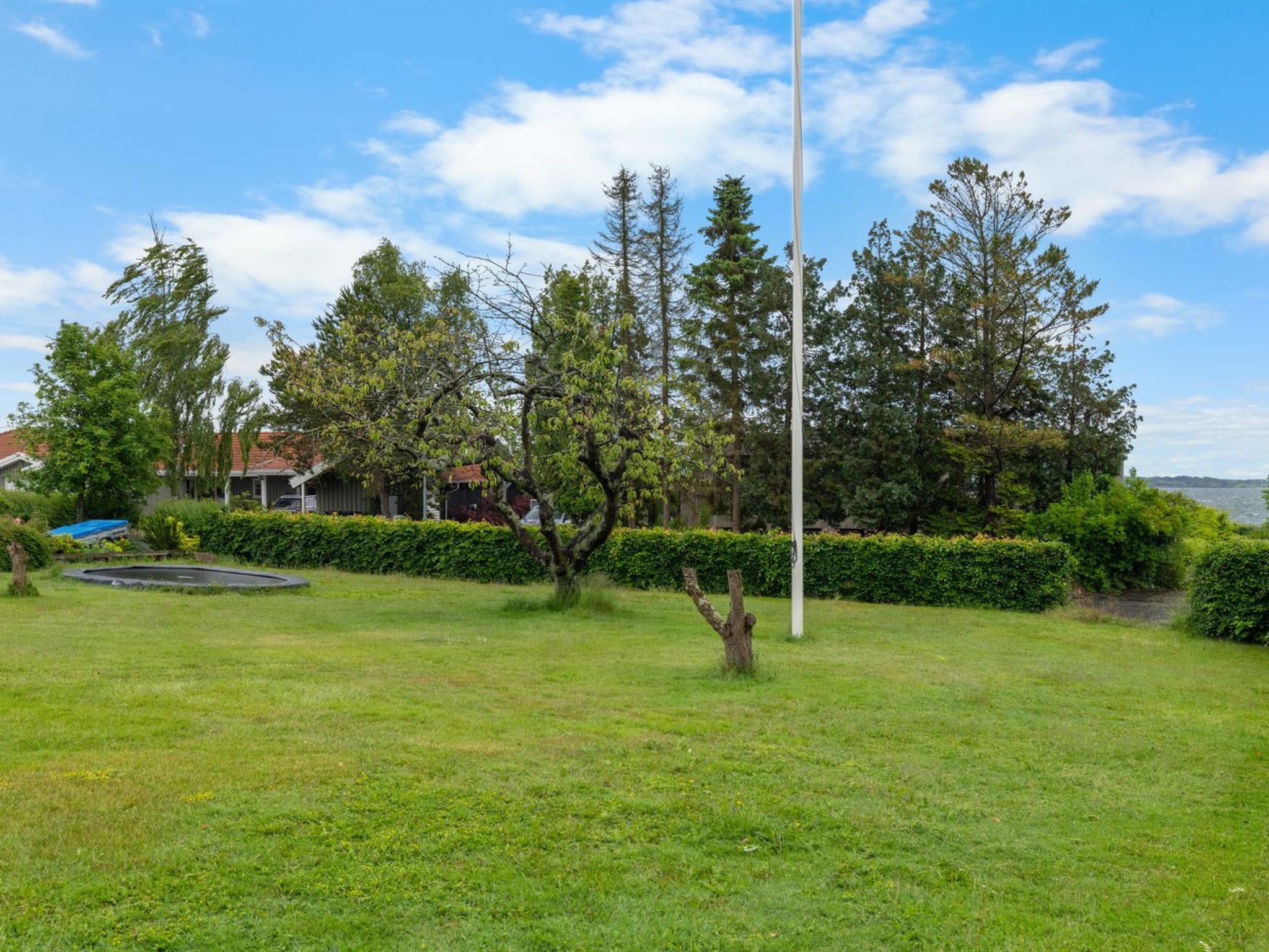 "Gravers" - 150m from the sea