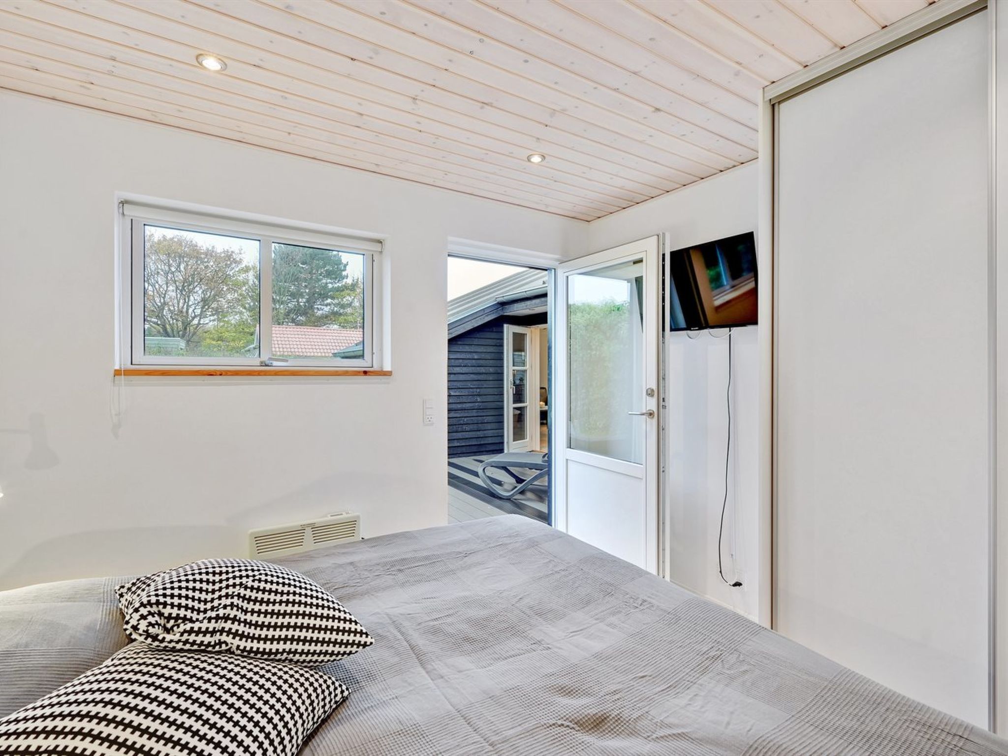 "Kamilla" - 200m from the sea - Binnen