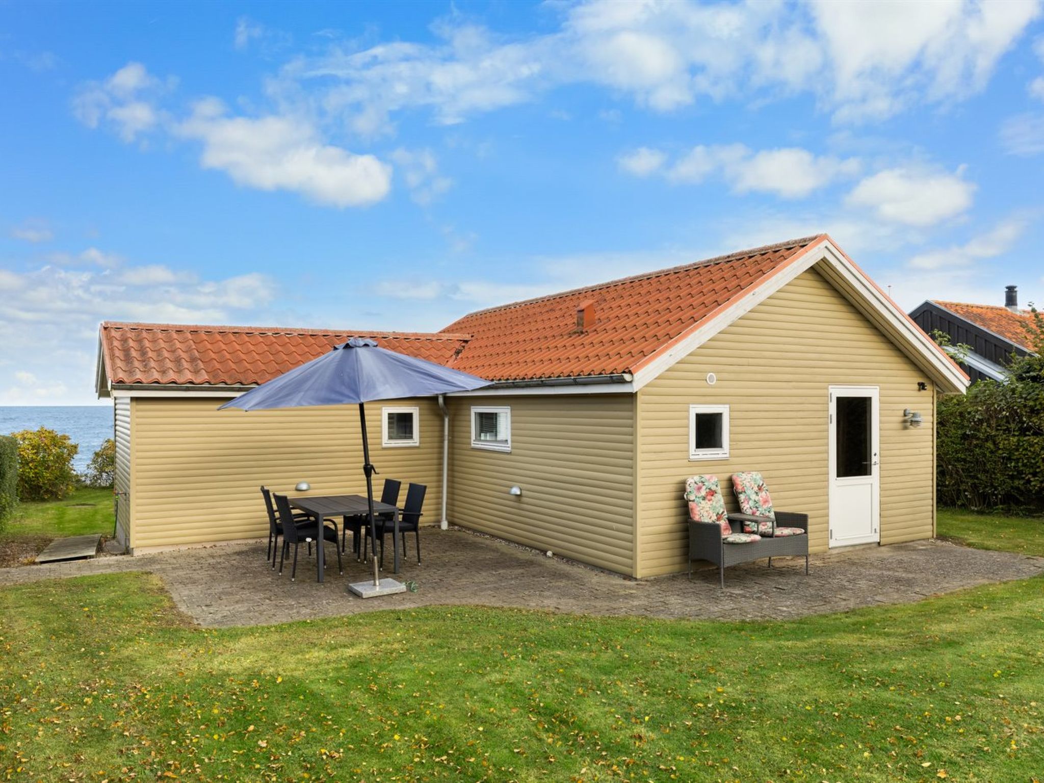 "Astrath" - 10m from the sea