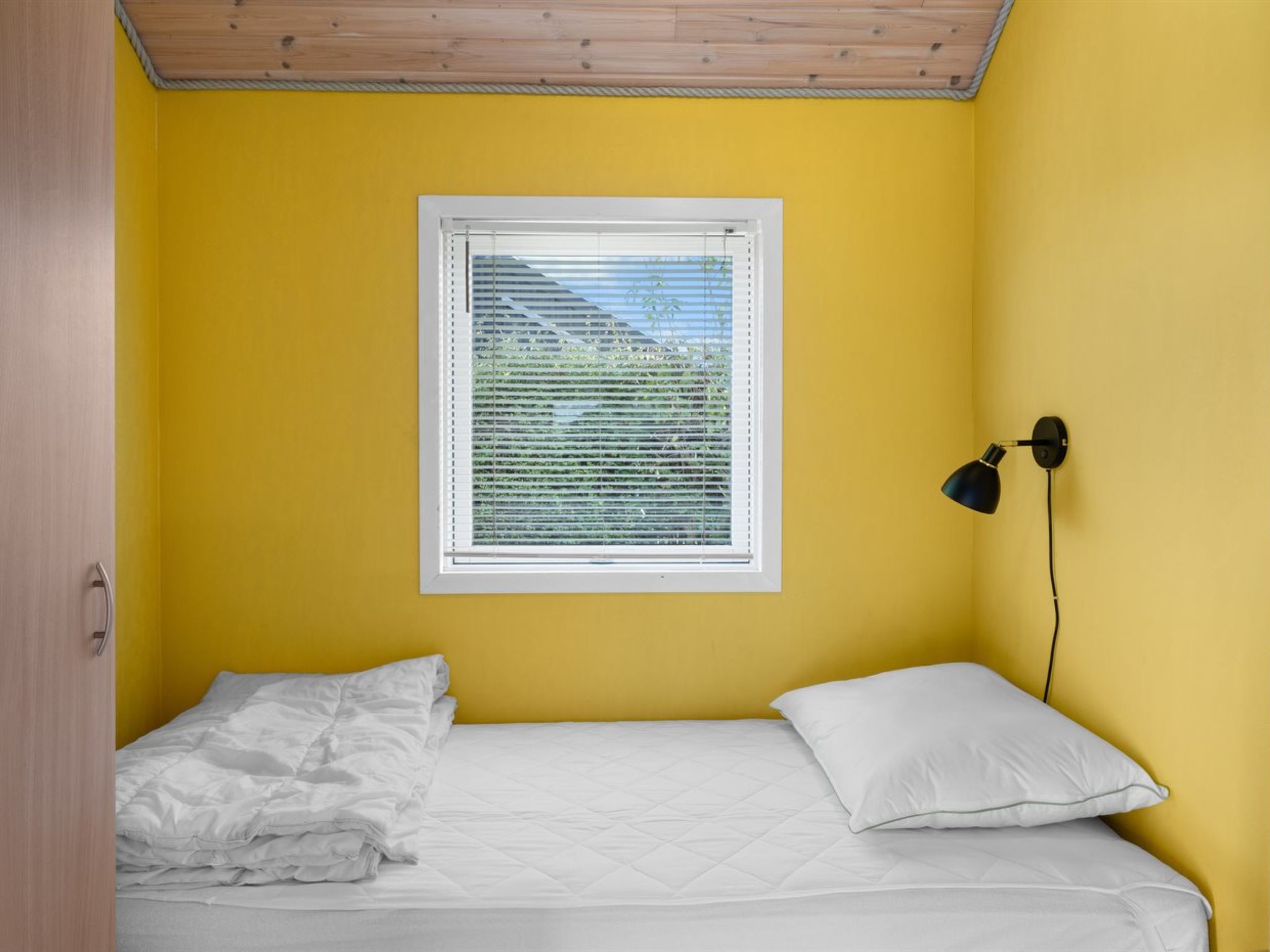 "Astrath" - 10m from the sea-Binnen