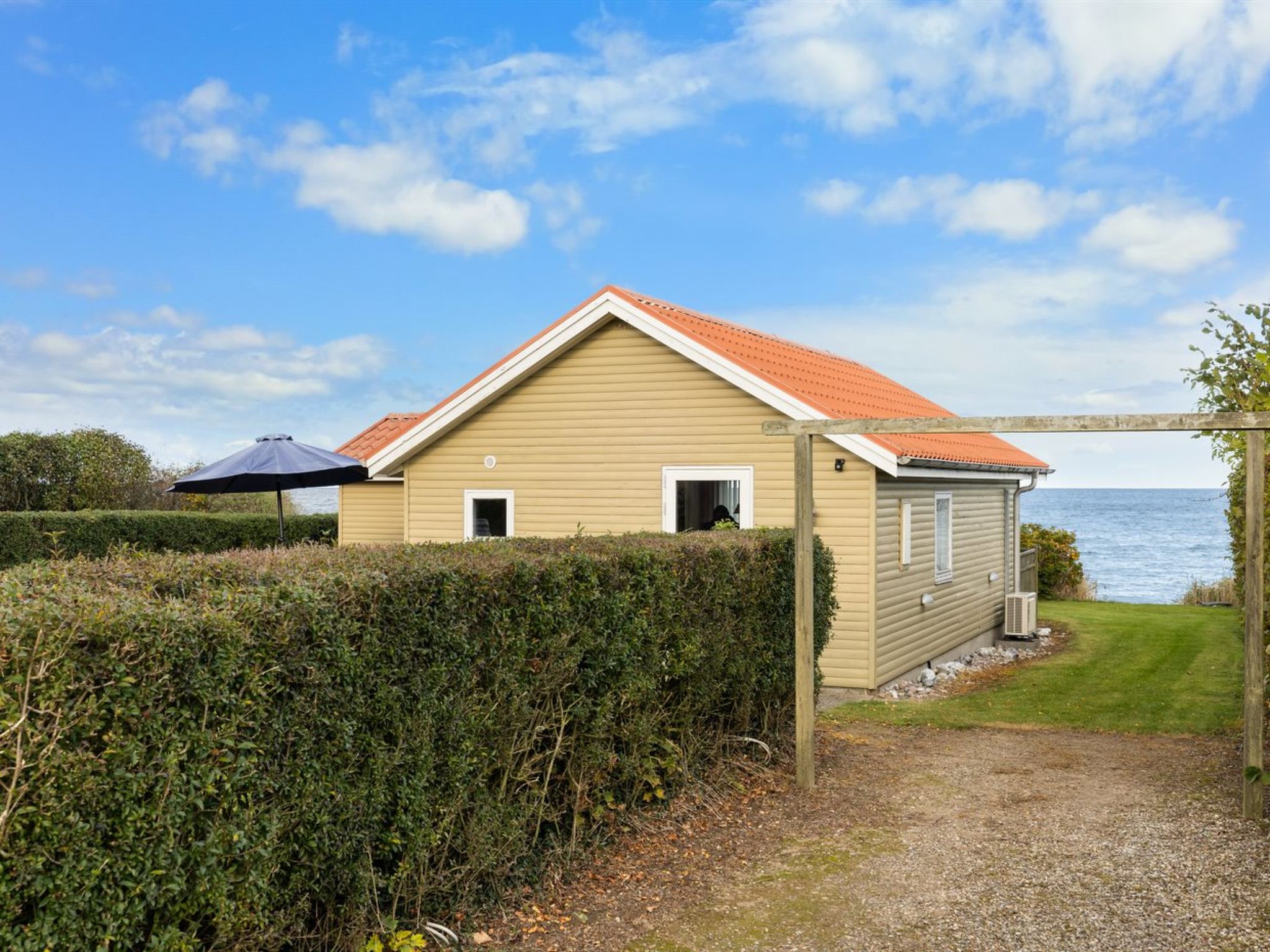 "Astrath" - 10m from the sea-Buiten