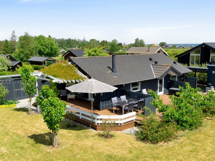 4-persoons vakantiehuis in Frørup op 450 meter van de zee in Frørup