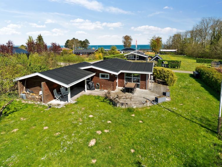 6-persoons vakantiehuis in Frørup op 200 meter van de zee in Frørup