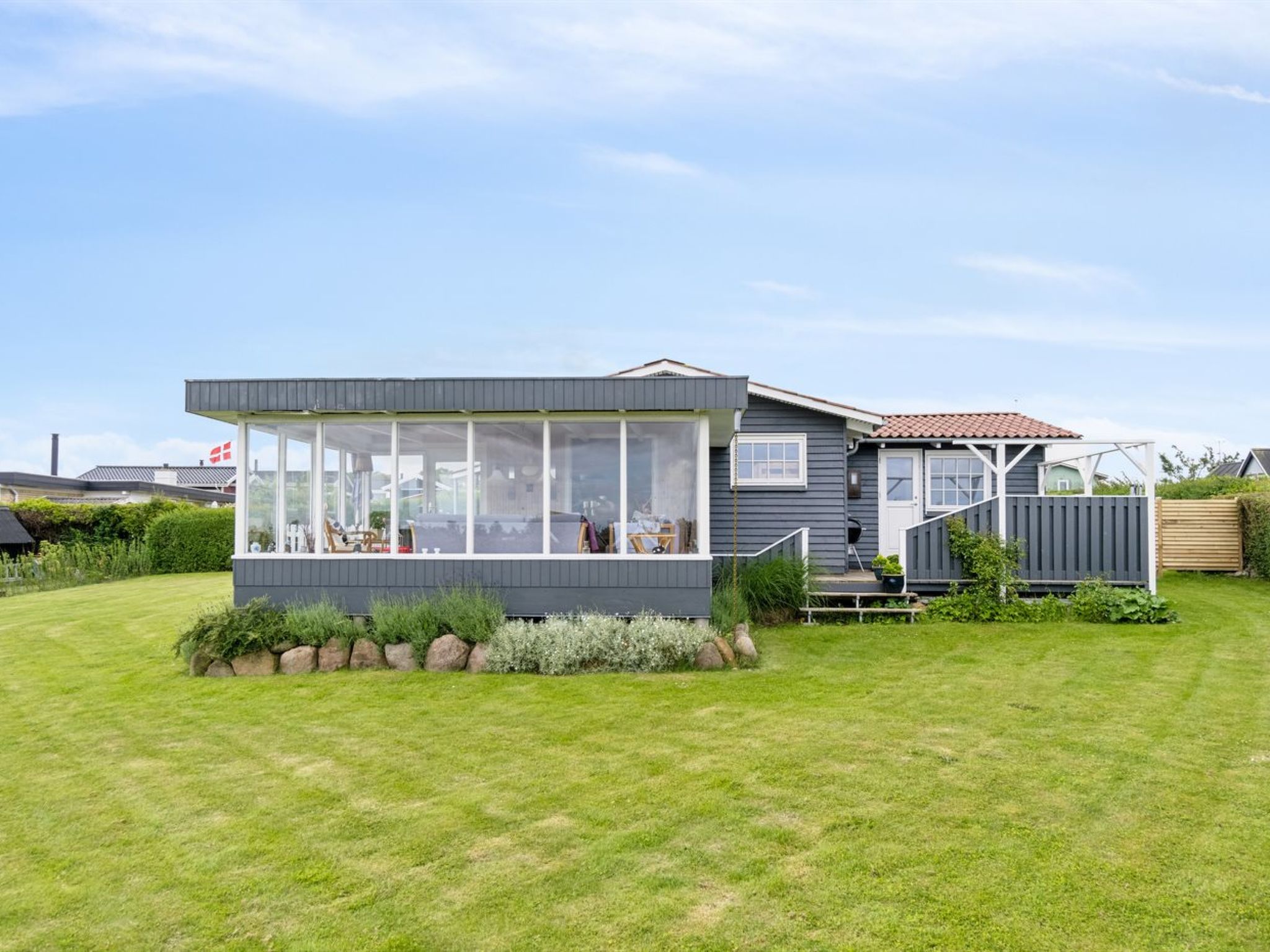 "Diddi" - 170m from the sea - Buiten