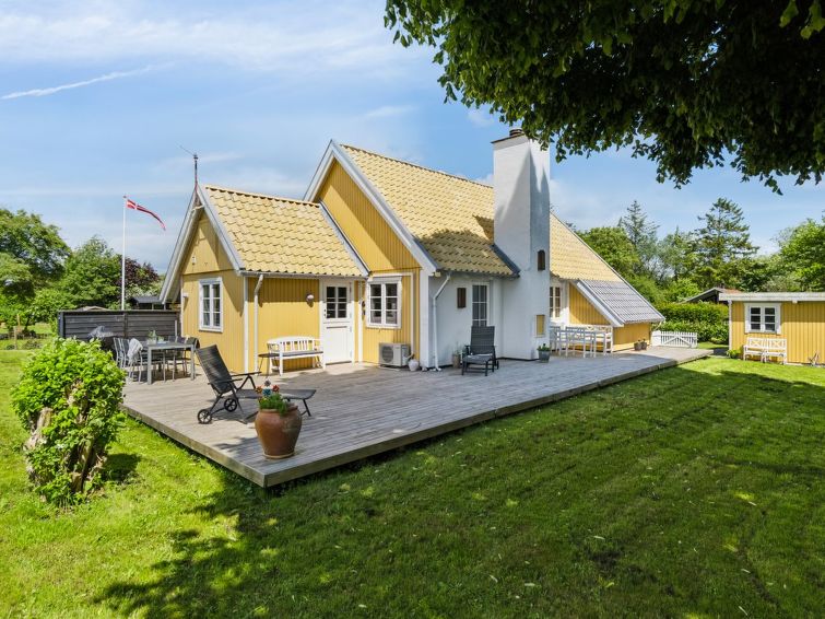 8-persoons vakantiehuis in Frørup op slechts 400 meter van zee in Frørup