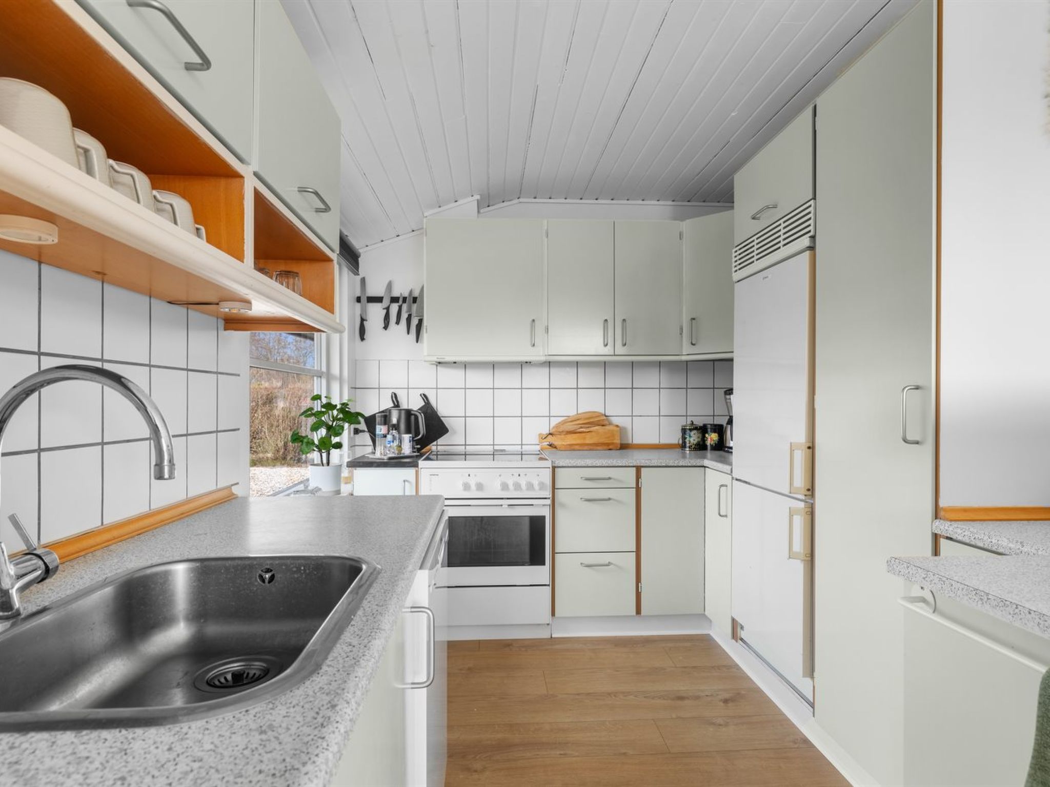 "Justina" - 200m from the sea - Binnen