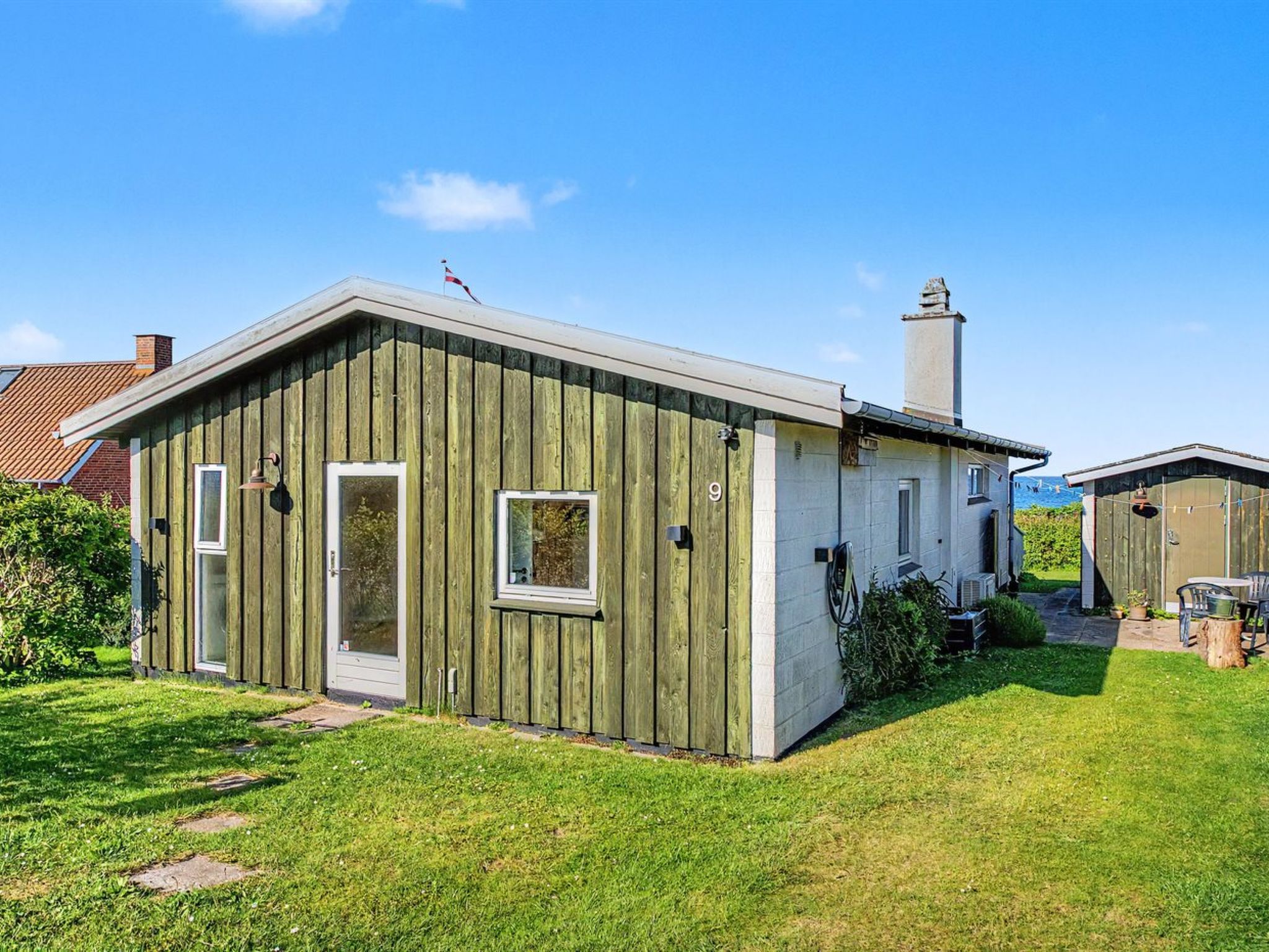 "Edla" - 35m from the sea - Outside
