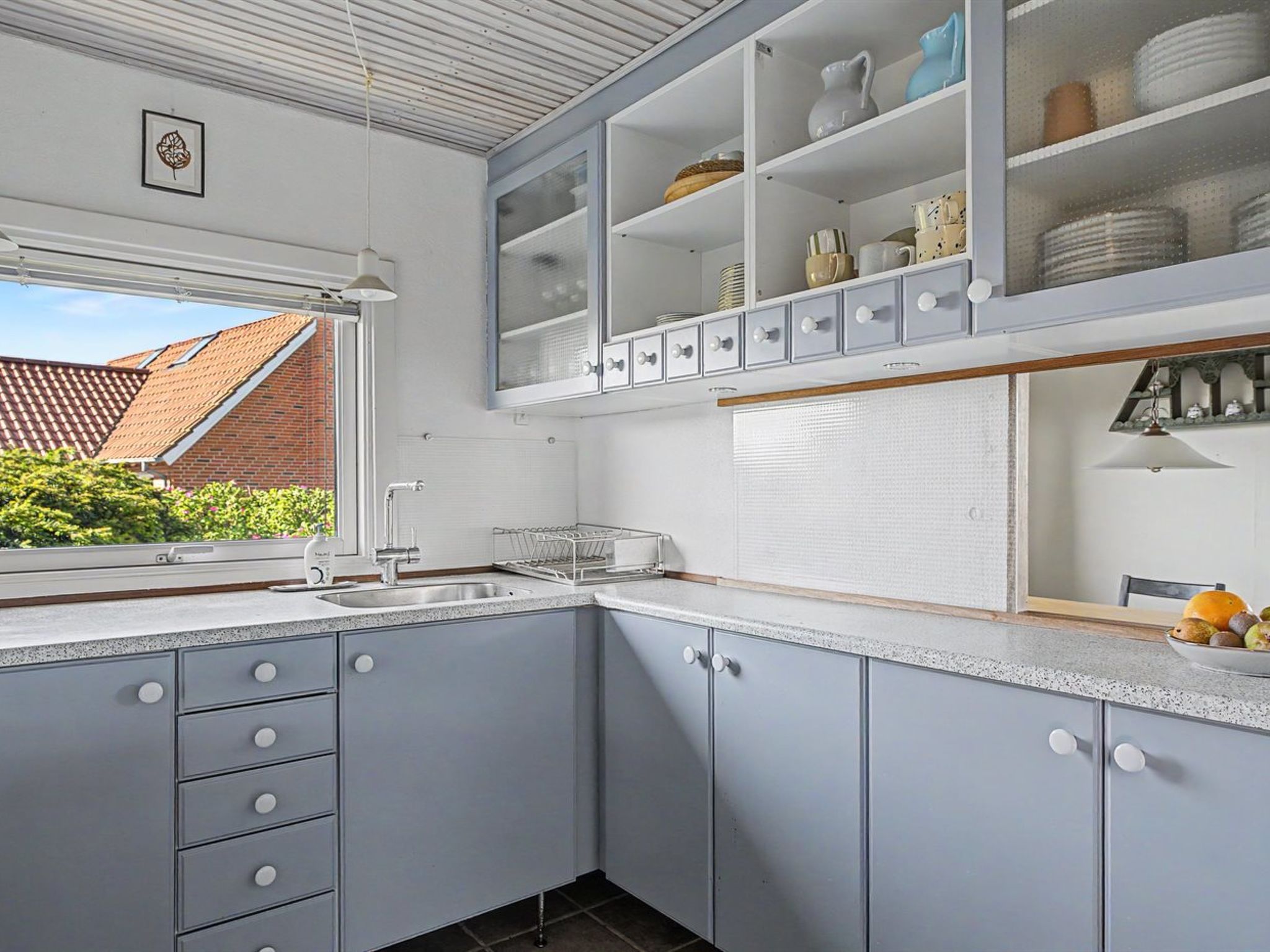 "Edla" - 35m from the sea - Binnen