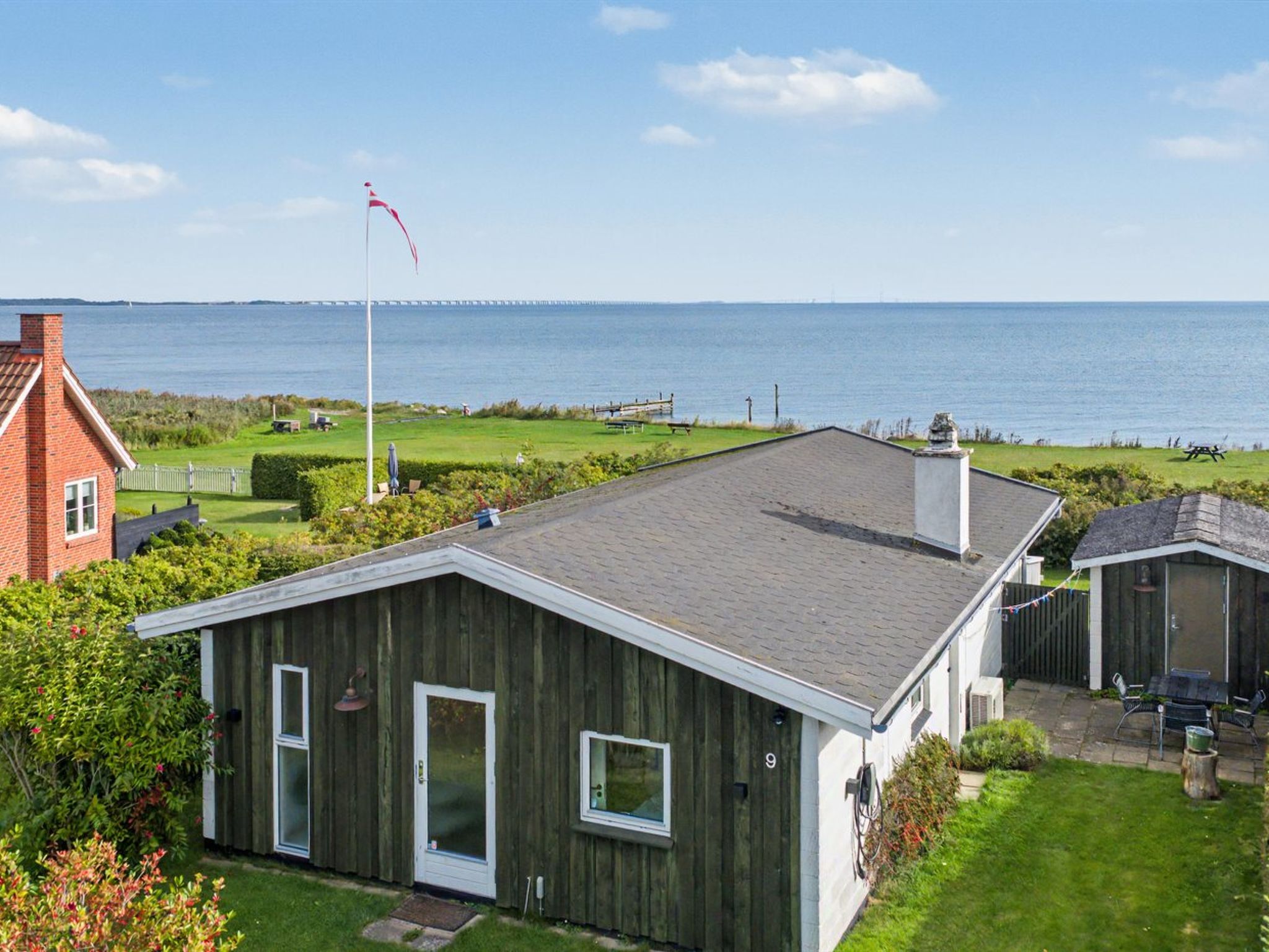 "Edla" - 35m from the sea - Buiten
