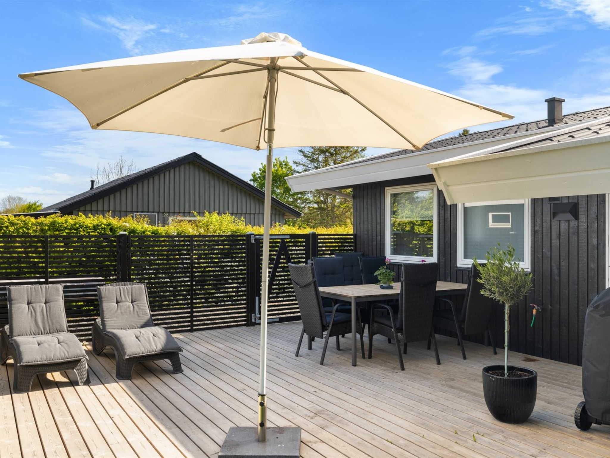"Bjart" - 150m from the sea — Terrace (2 of 29)