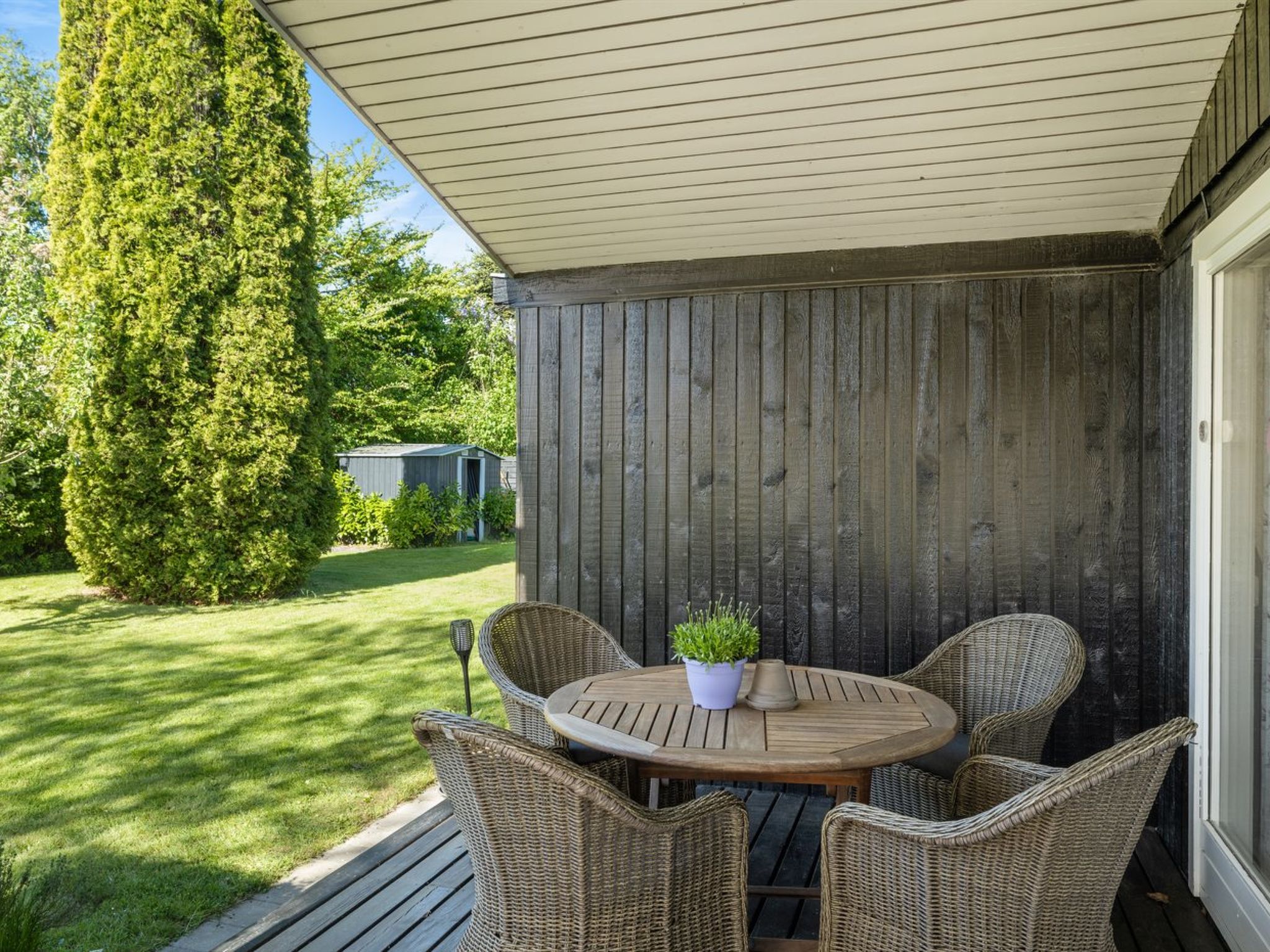 "Bjart" - 150m from the sea - Buiten