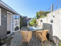 Strandvilla Grim in Skårup Fyn: 5 meter van de zee met panoramisch uitzicht - thumbnail 5