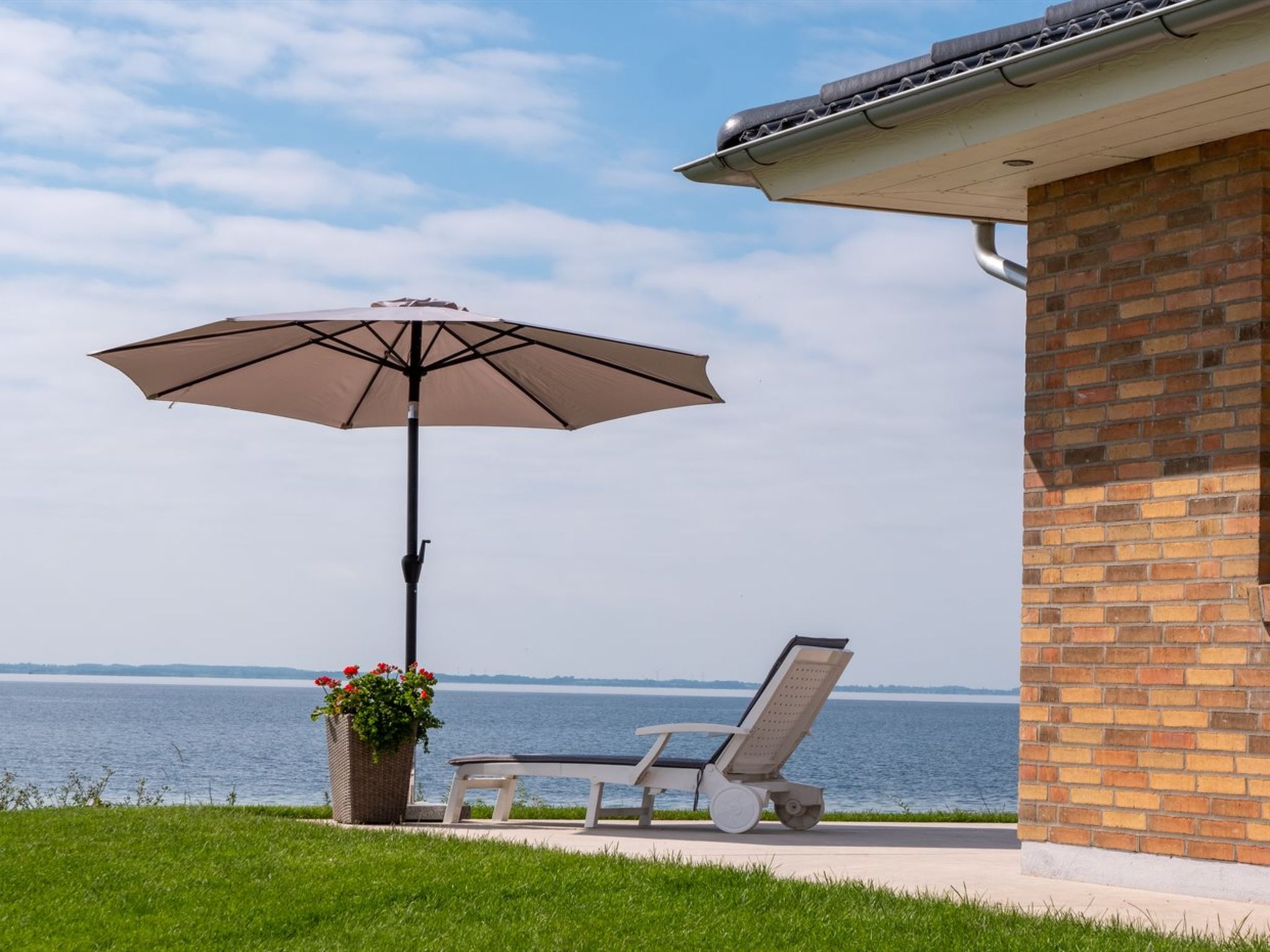"Volmar" - 10m from the sea - Buiten