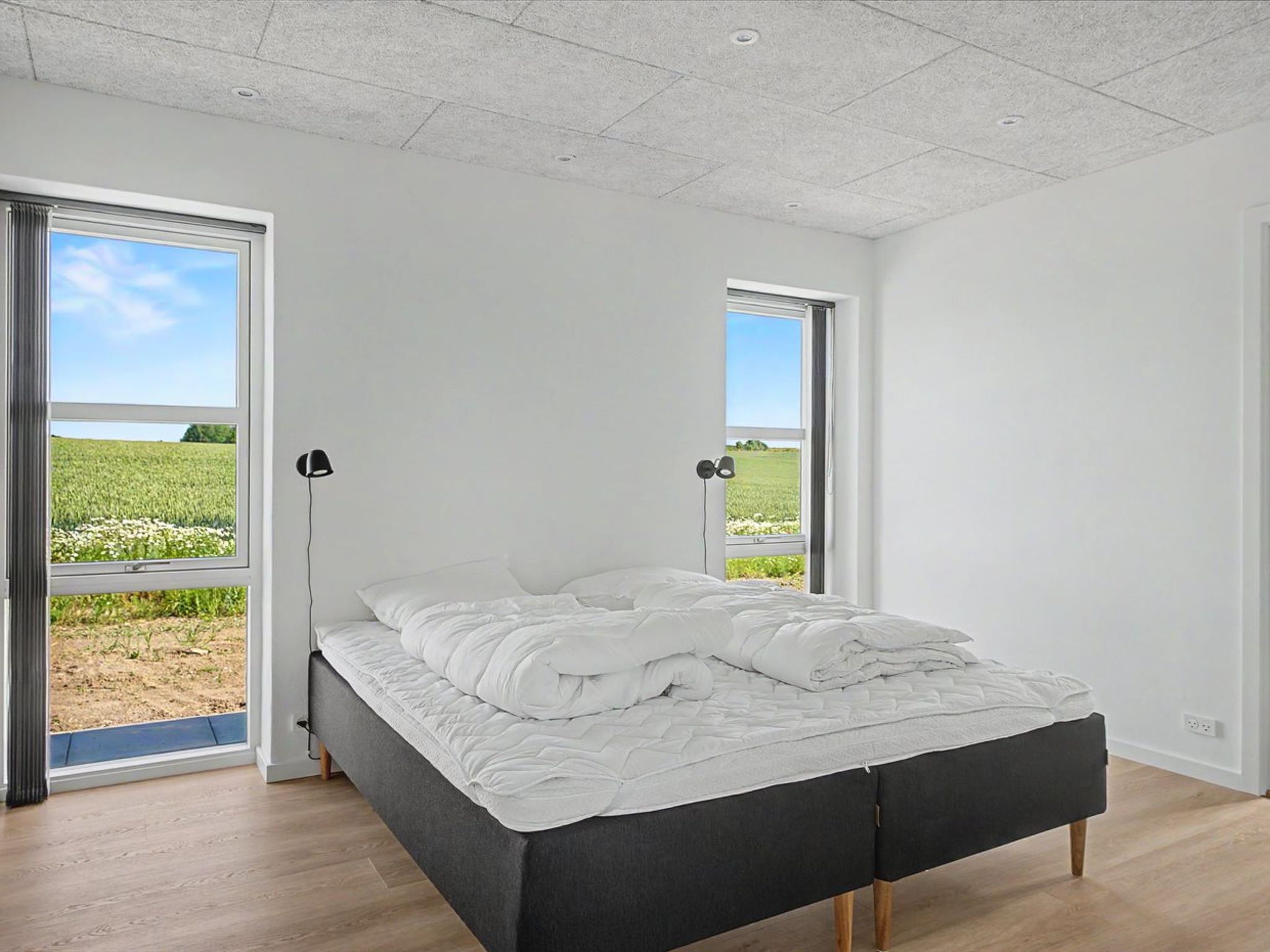 "Iolani" - 2.2km from the sea - Binnen