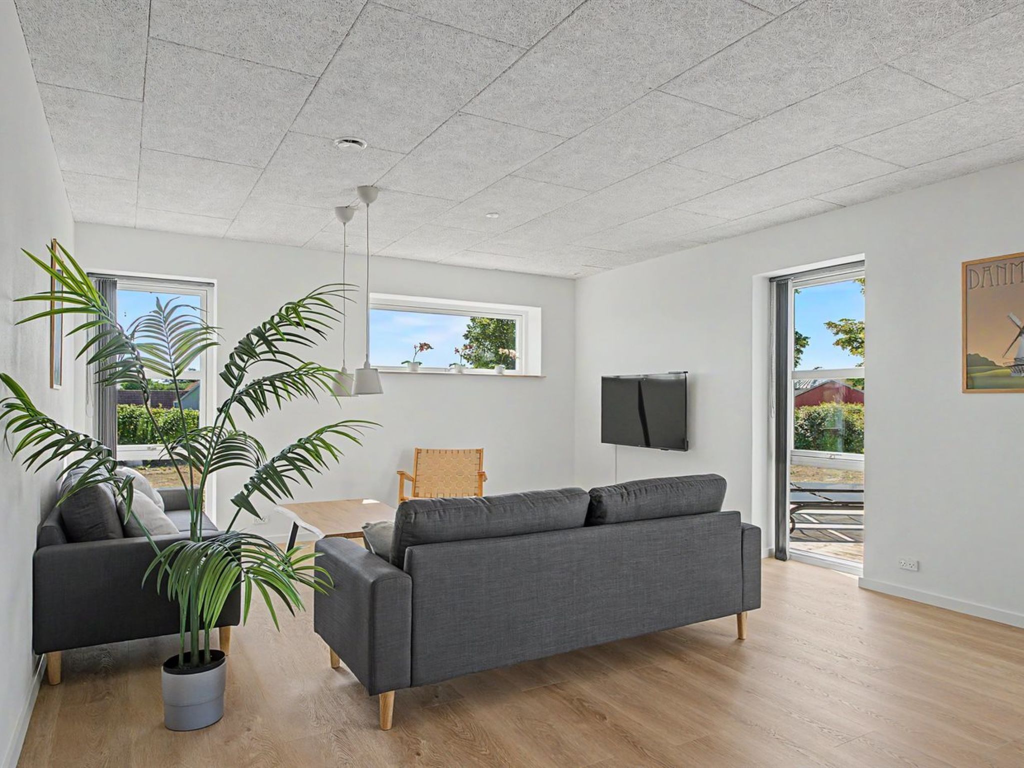 "Iolani" - 2.2km from the sea - Binnen