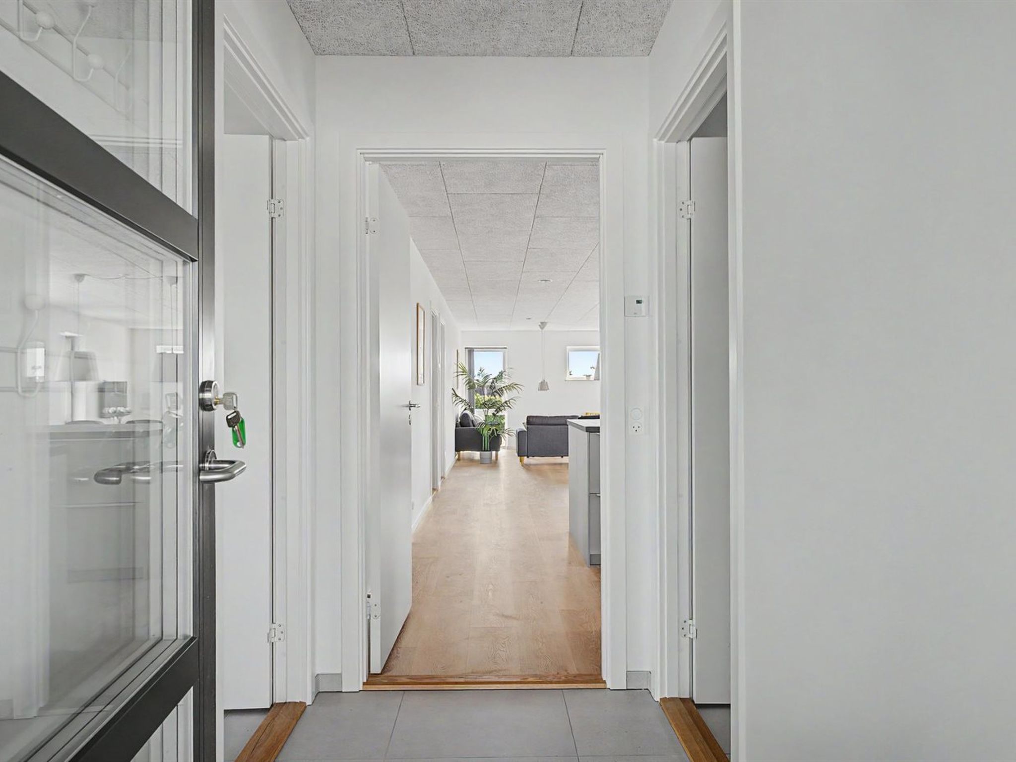 "Iolani" - 2.2km from the sea - Binnen