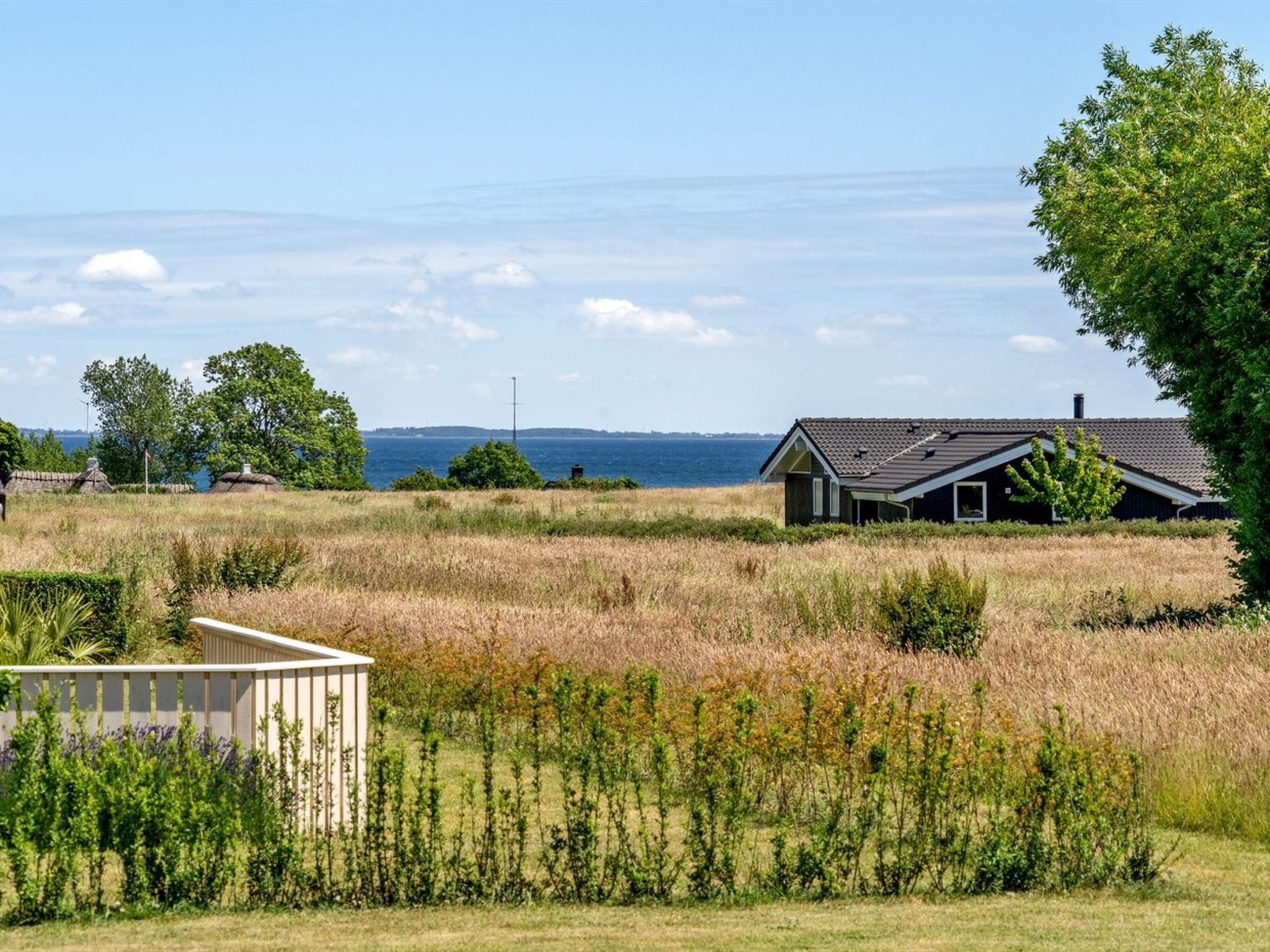 "Ela" - 500m from the sea - Buiten