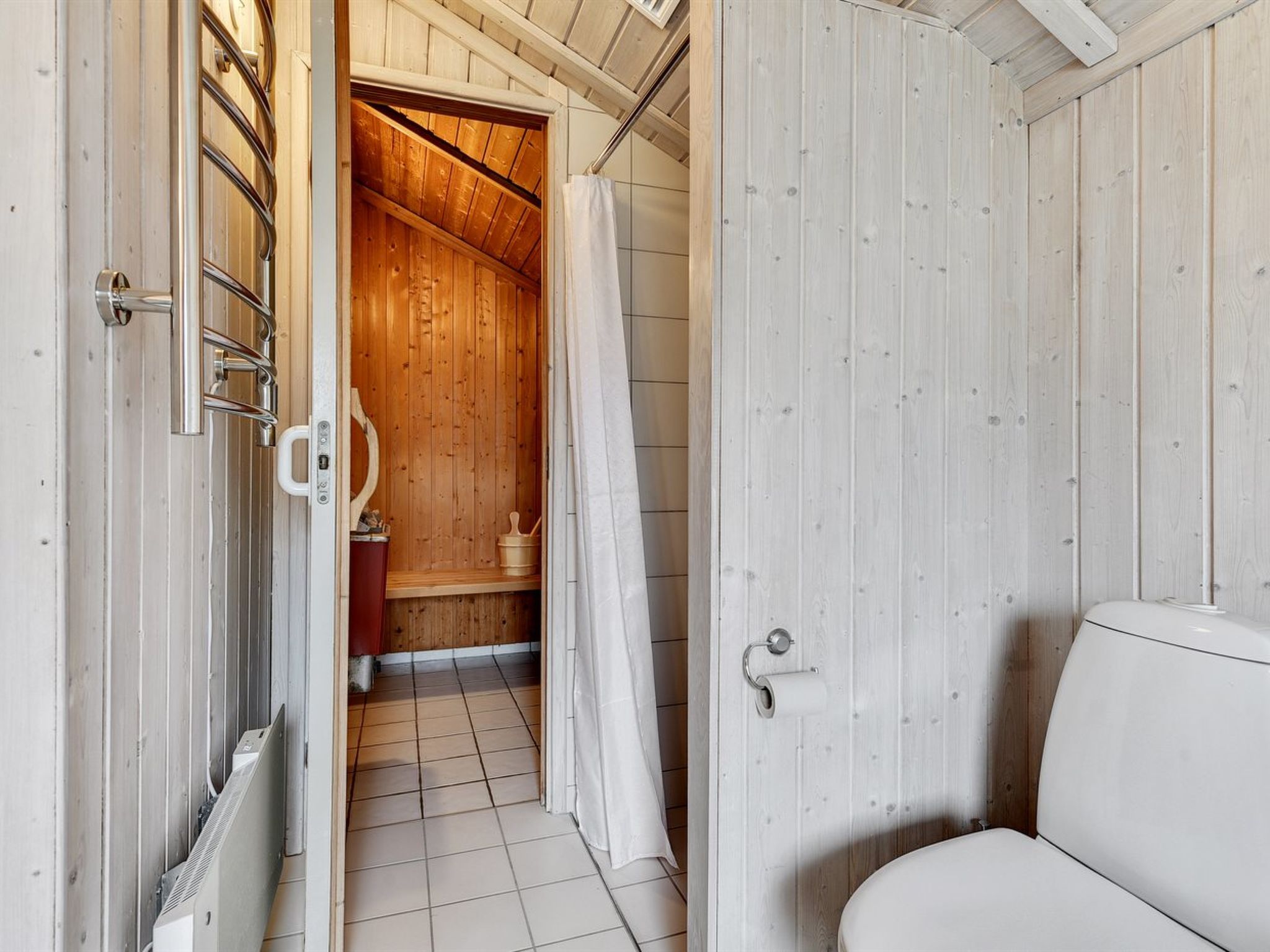 "Tore" - 200m from the sea - Binnen