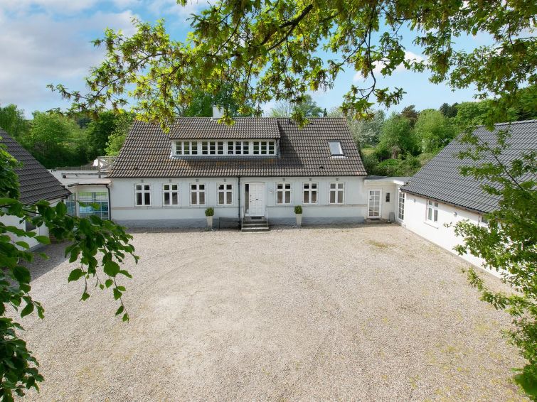 Aan zee: ruim vakantiehuis Gunhilda in Rudkøbing voor 14 personen in Rudkøbing
